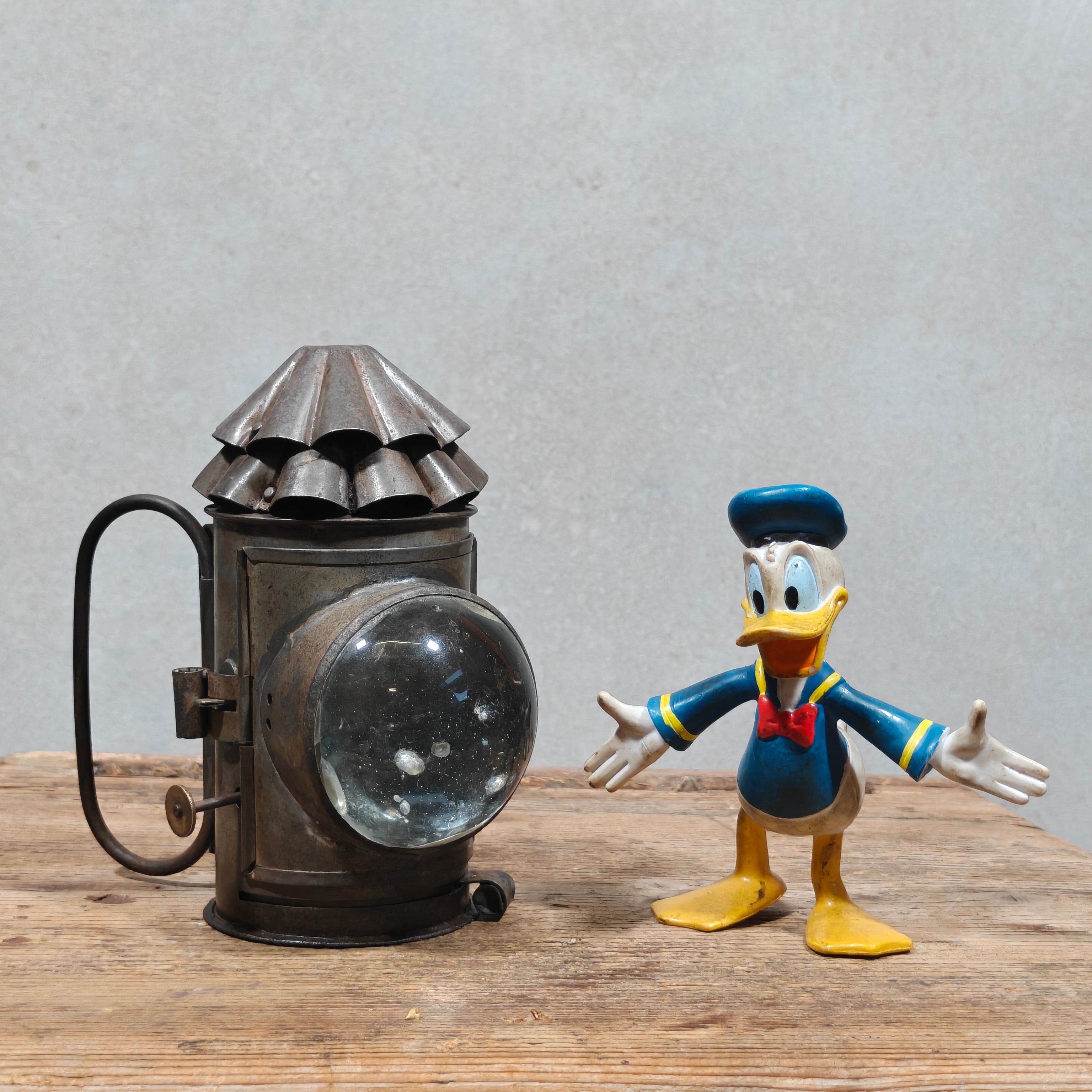 Unusual Antique Bullseye Pocket Lantern – Kerosene Police Lamp with Signalling Shutter, c. 1900–1920 – Working