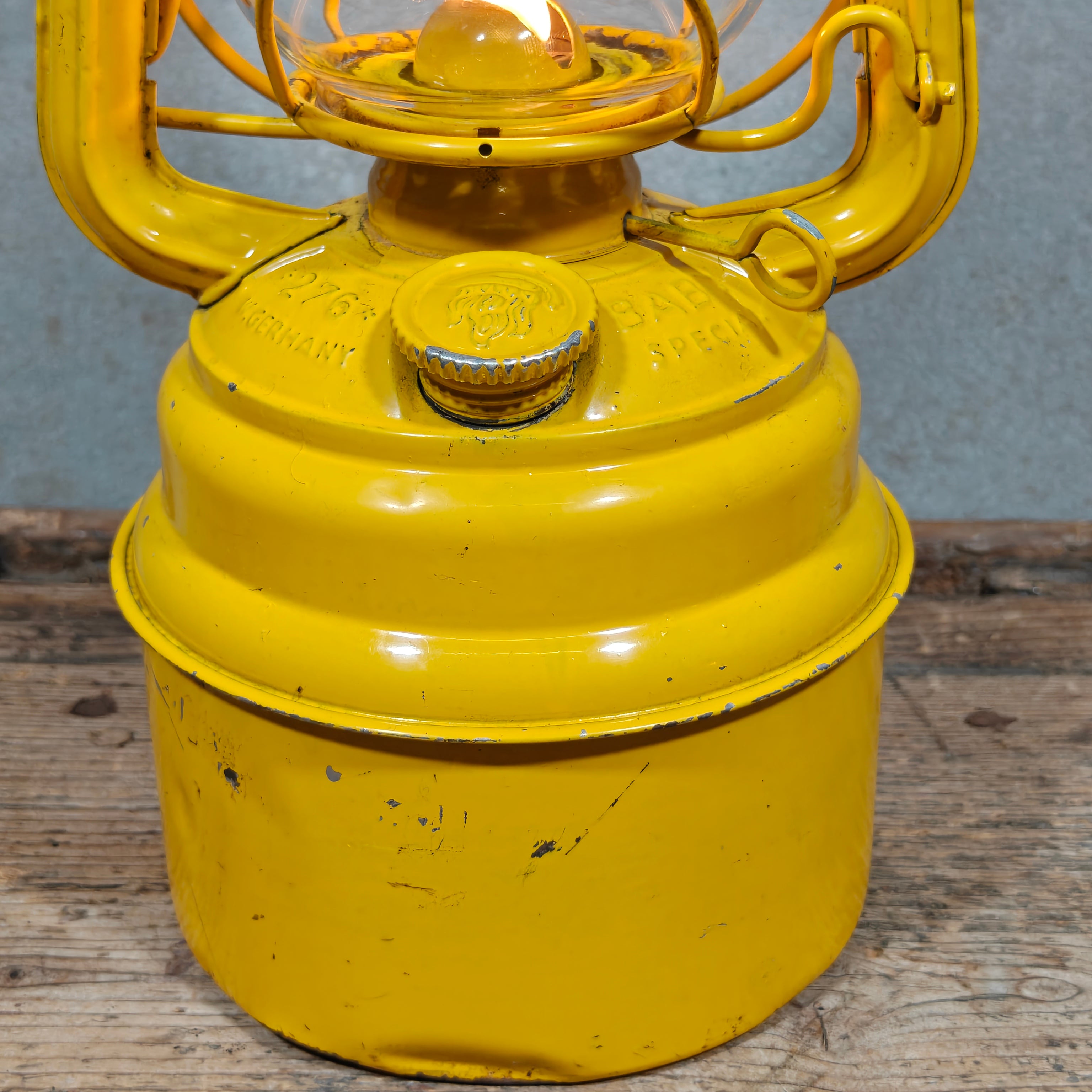 Feuerhand 276 STK/70 "Baby Special" Hurricane Lantern – West Germany – Sturmkappe, Original Marked Globe