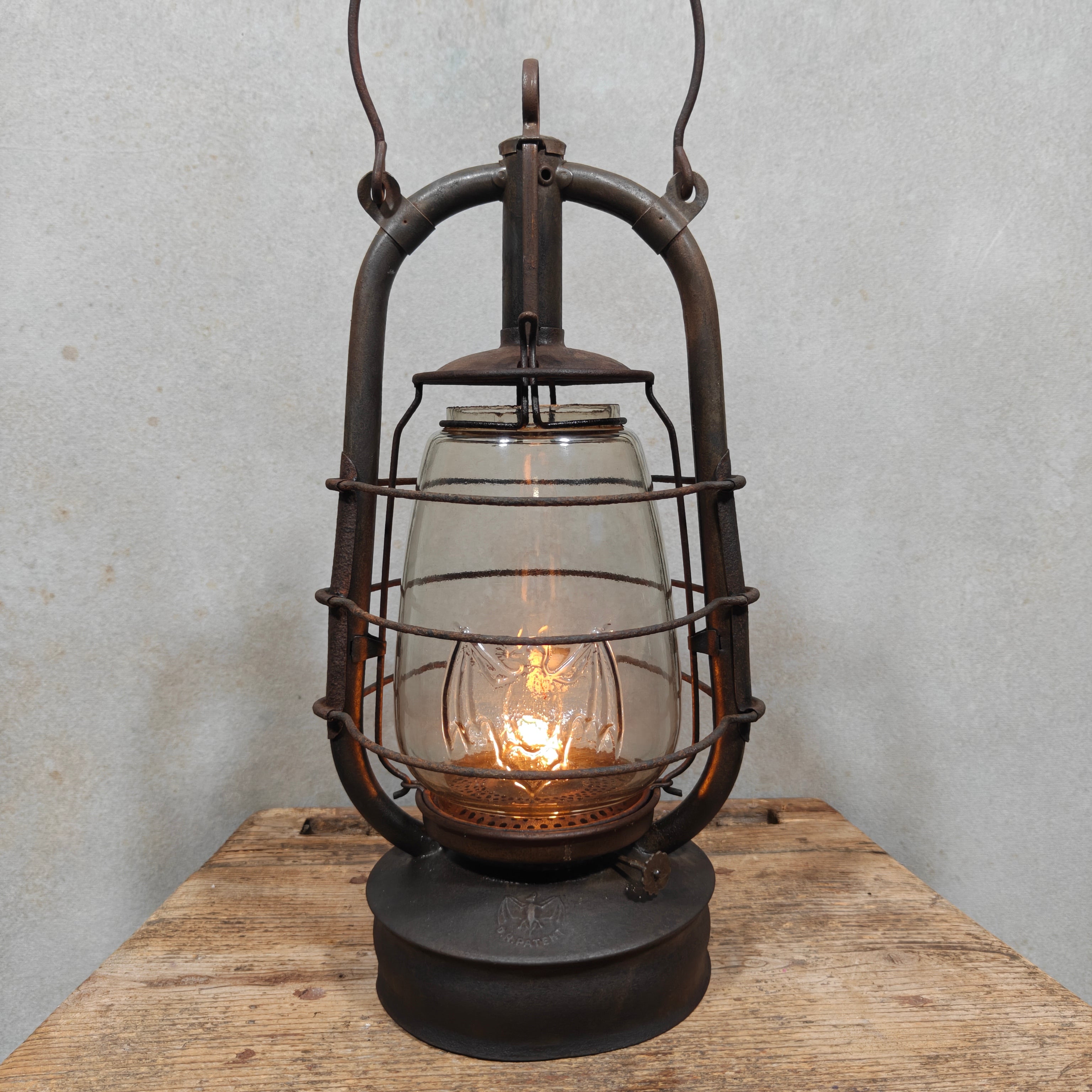 Rare Antique Fr. Stübgen & Co 2850 Storm Lantern with Bat Trademark – c. 1927–1939 – Working, Well-Worn Rat Look