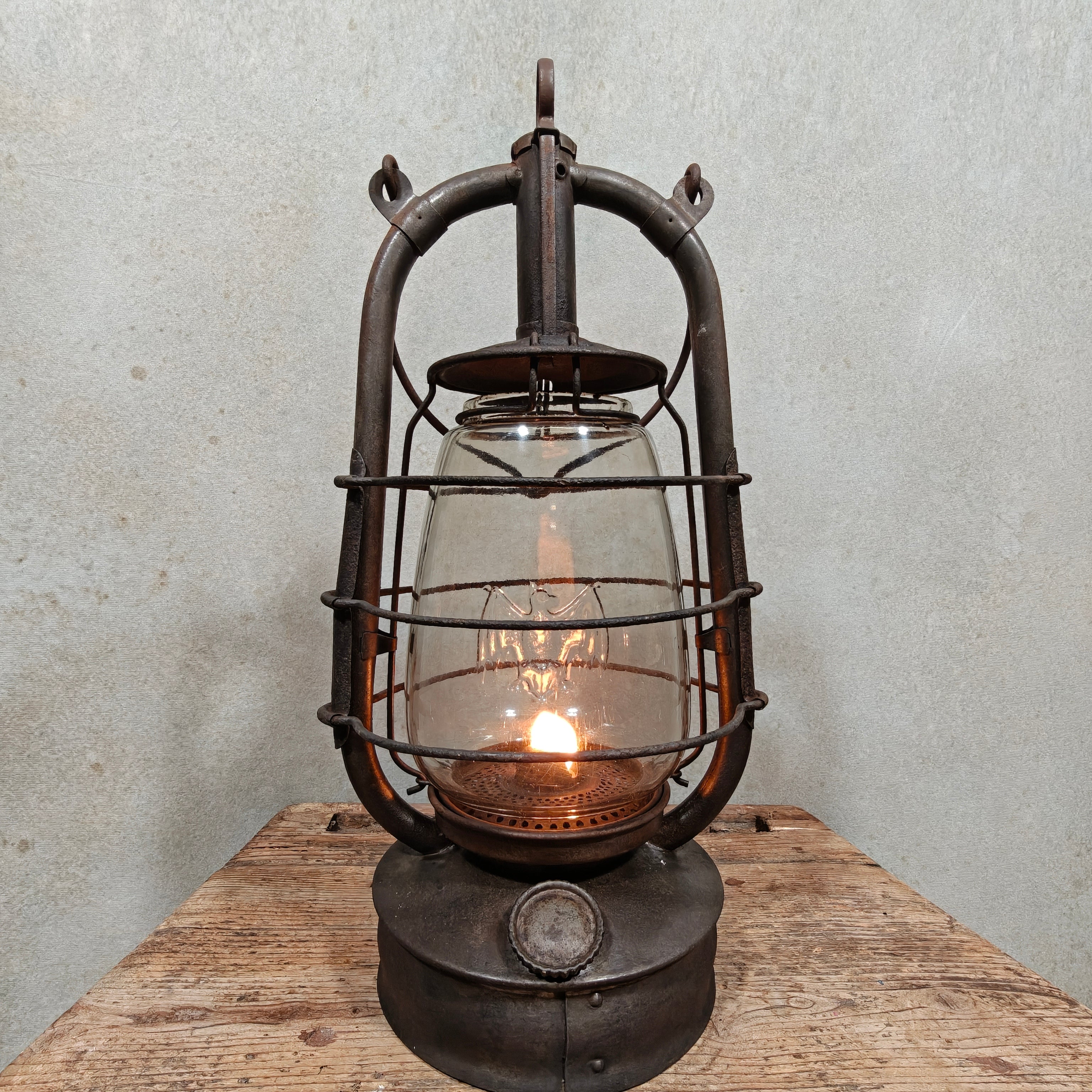Rare Antique Fr. Stübgen & Co 2850 Storm Lantern with Bat Trademark – c. 1927–1939 – Working, Well-Worn Rat Look
