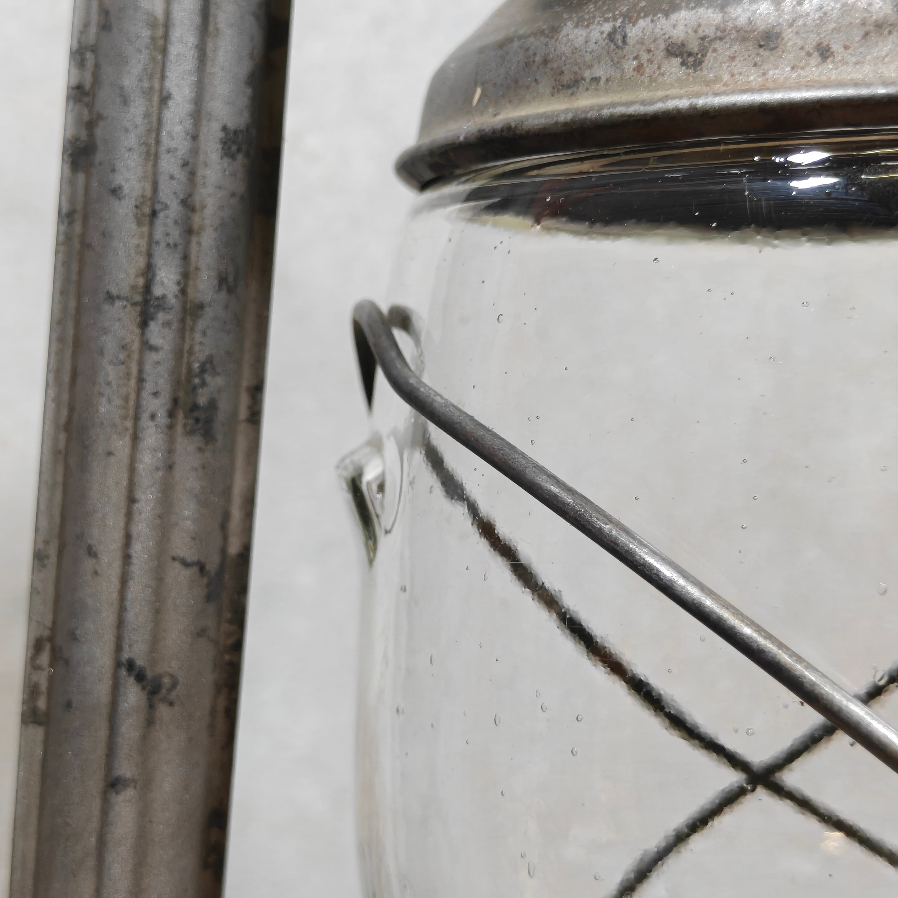 Rare Belgian Wilba L200 Storm Lantern – Willocq-Bottin, 1940s/50s – Working XXL Hurricane Lantern with Wide Wick