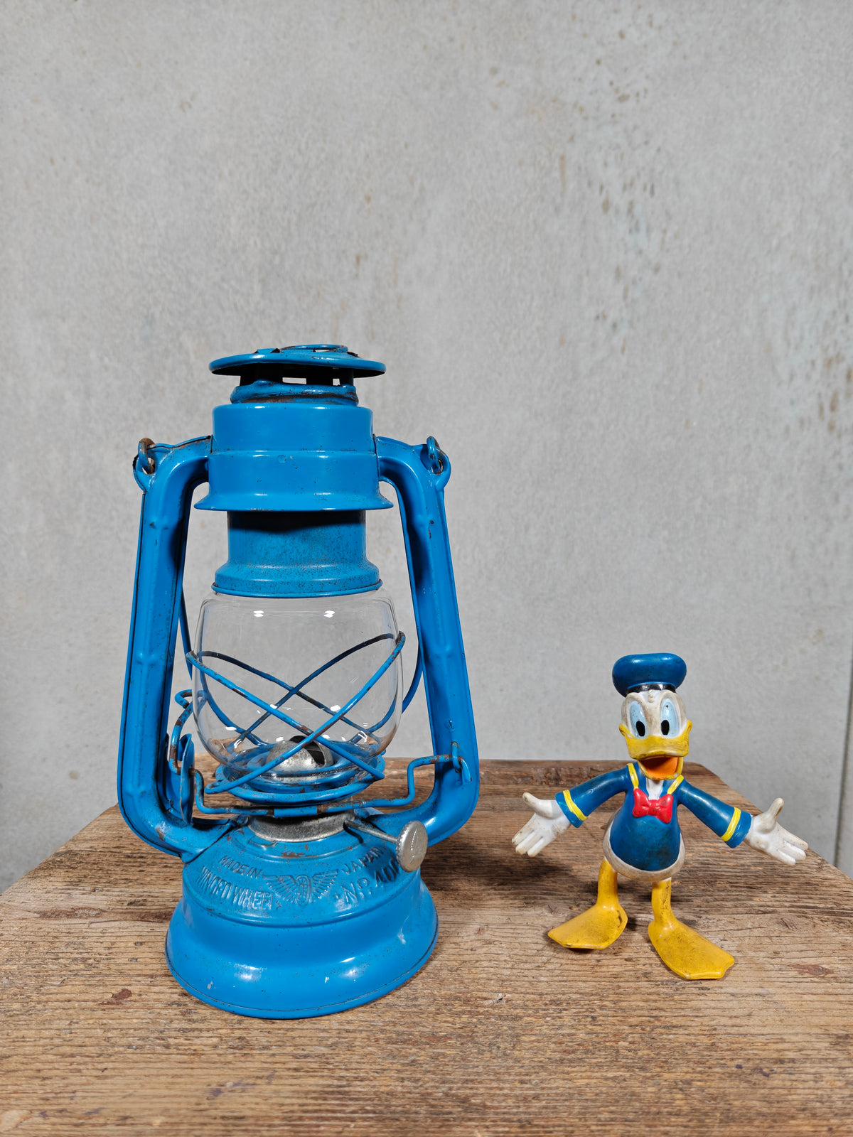 Vintage Winged Wheel No. 400 Hurricane Lantern – Made in Japan, 1970s – Working, Original Blue Paint, Japanese Copy of the Feuerhand 275