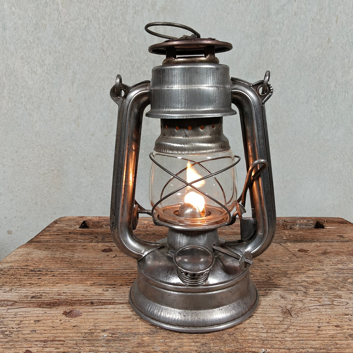 Rare Fratelli Cigada 1100 Hurricane Lantern – Italy, 1950s – Working, German Jenaer Glass Globe, Italian Copy of the Feuerhand 175