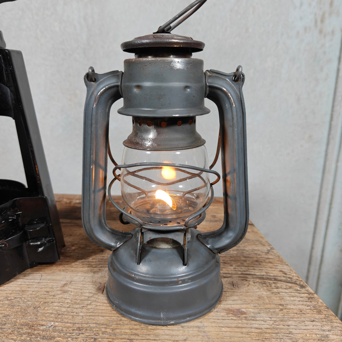 Unusual Frowo GL 770 Hurricane Lantern in Housing – German Gespannleuchte for Trailer Lighting, 1954-1965 – Working, Very Good Condition