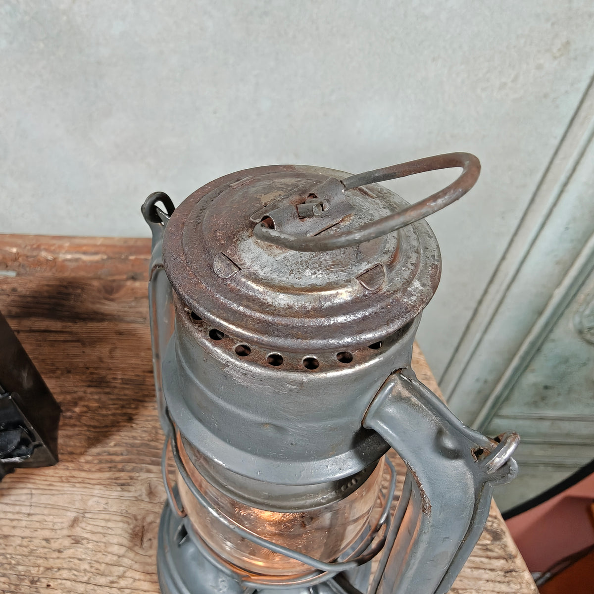 Unusual Frowo GL 770 Hurricane Lantern in Housing – German Gespannleuchte for Trailer Lighting, 1954-1965 – Working, Very Good Condition