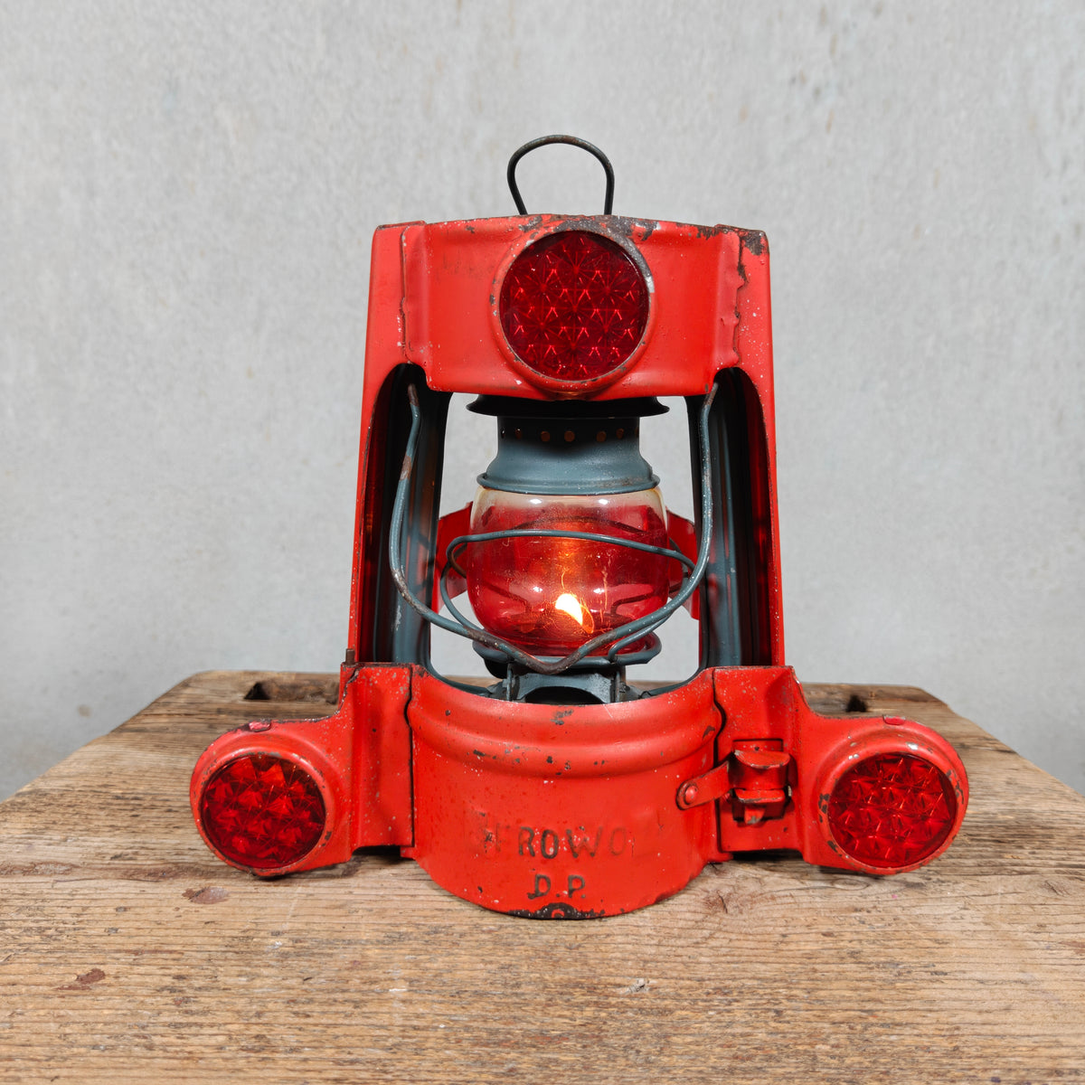Unusual Frowo RL 770 Hurricane Lantern in Housing – German Rücklichtlampe Tail Light with Three Reflectors, 1954-1965 – Working