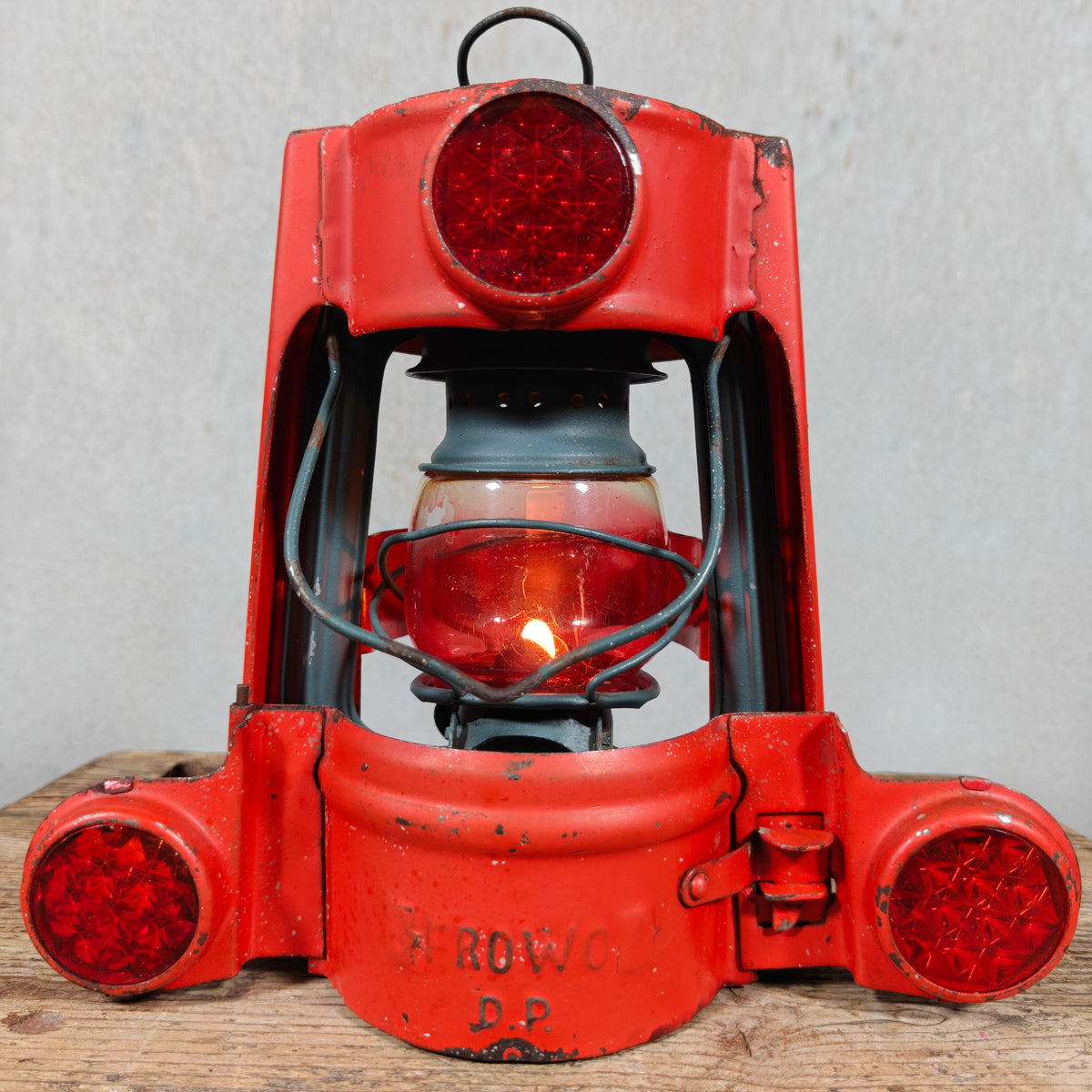 Unusual Frowo RL 770 Hurricane Lantern in Housing – German Rücklichtlampe Tail Light with Three Reflectors, 1954-1965 – Working