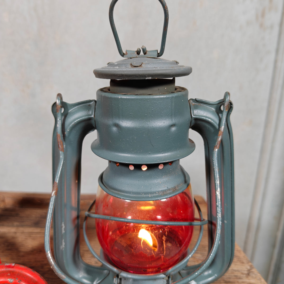 Unusual Frowo RL 770 Hurricane Lantern in Housing – German Rücklichtlampe Tail Light with Three Reflectors, 1954-1965 – Working