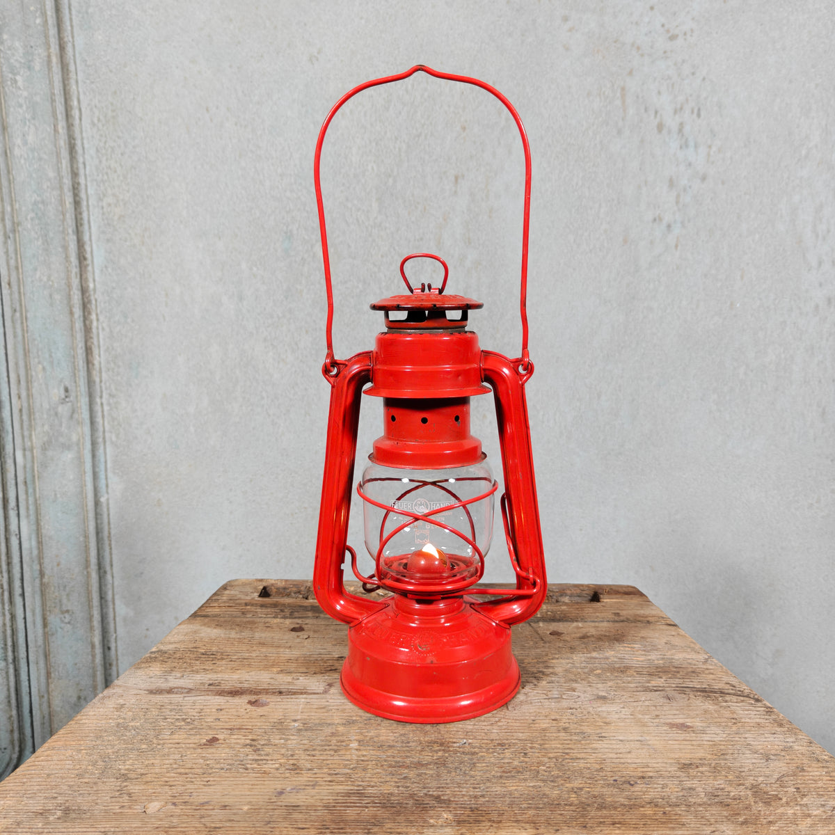 Vintage Feuerhand 275 Baby Hurricane Lantern in Original Red Paint – Western Germany – Working Kerosene Lantern with Marked Globe