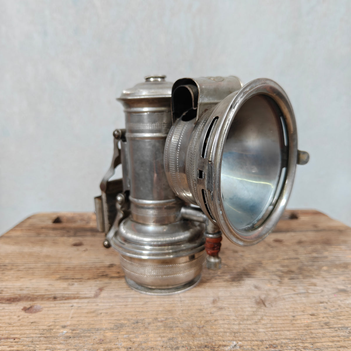 Unusual Antique Carbide Bicycle Lamp with Fly Logo – Nickel, c. 1900–1920 – Side-Mounted Tap