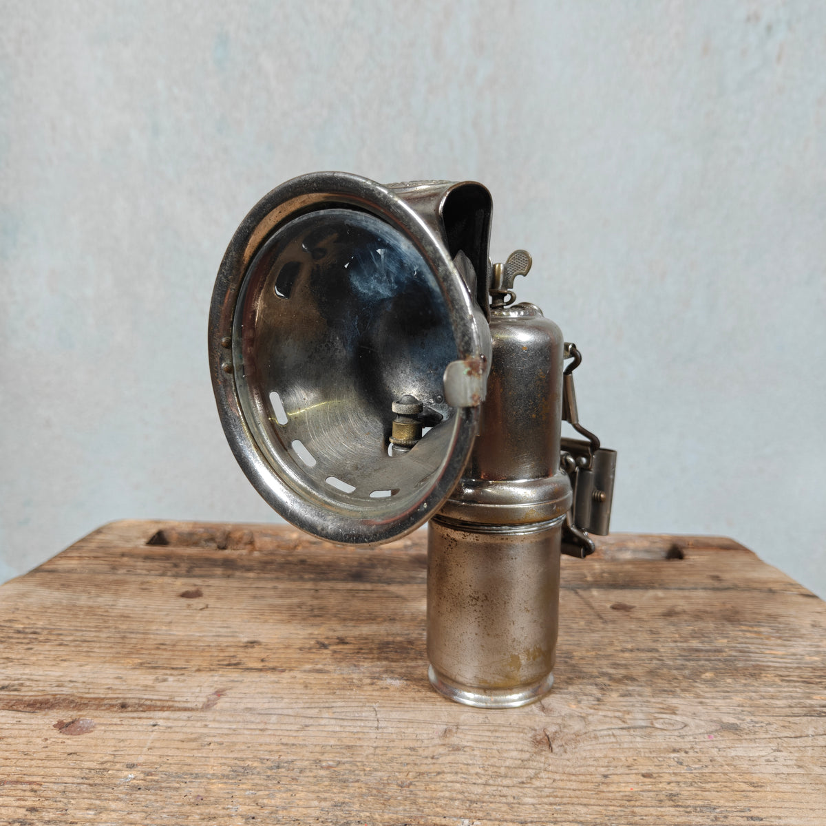 Antique Carbide Bicycle Lamp Herm. Riemann's Favorit No. 270B – Chemnitz-Gablenz, c. 1900–1920 – Nickel, Oak Leaf and DRGM