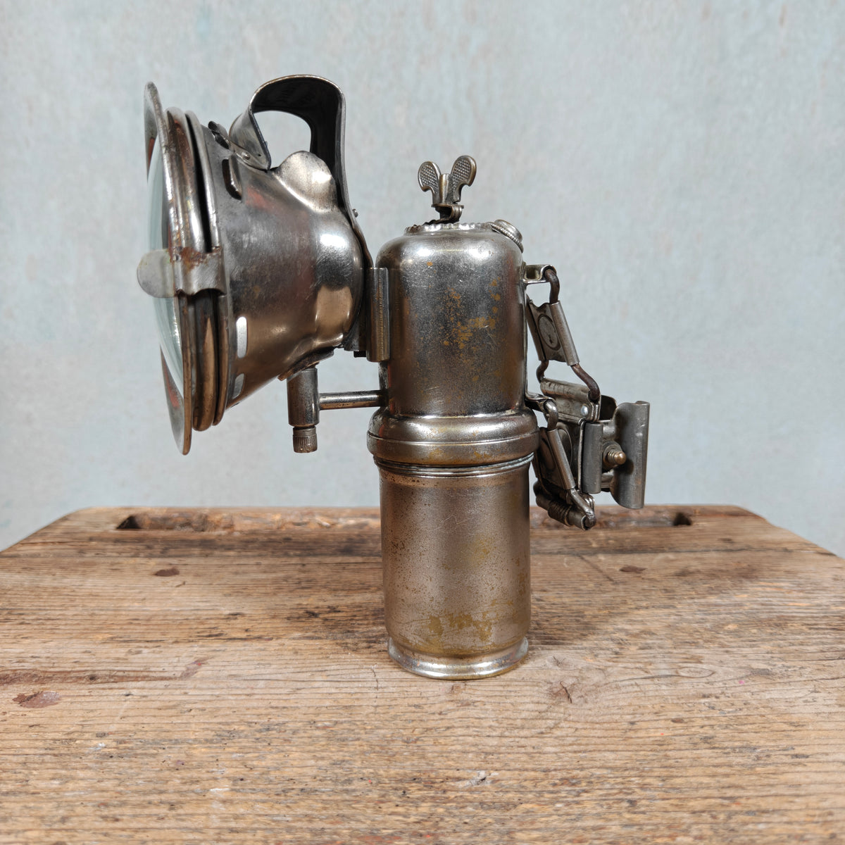 Antique Carbide Bicycle Lamp Herm. Riemann's Favorit No. 270B – Chemnitz-Gablenz, c. 1900–1920 – Nickel, Oak Leaf and DRGM