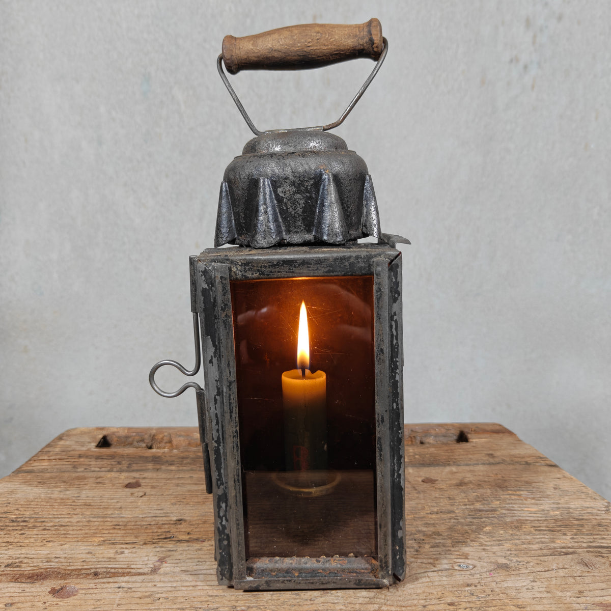 Antique Candle Lantern with Sliding Shutter and Swivelling Handle – Unmarked, c. 1900–1930 – Well-Worn but Usable