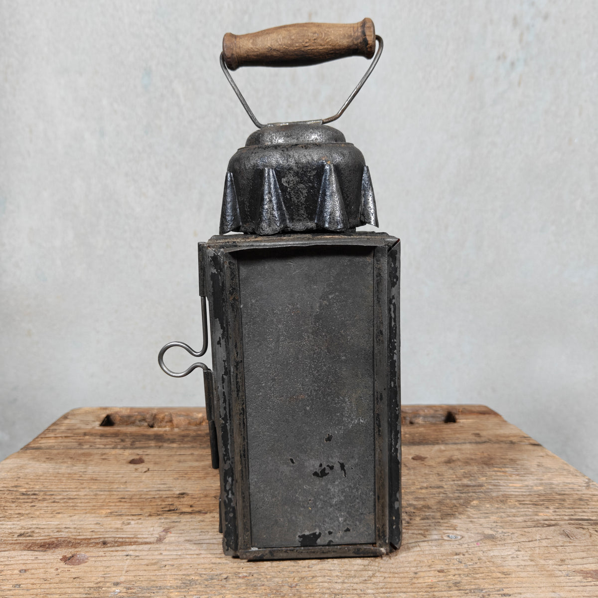 Antique Candle Lantern with Sliding Shutter and Swivelling Handle – Unmarked, c. 1900–1930 – Well-Worn but Usable