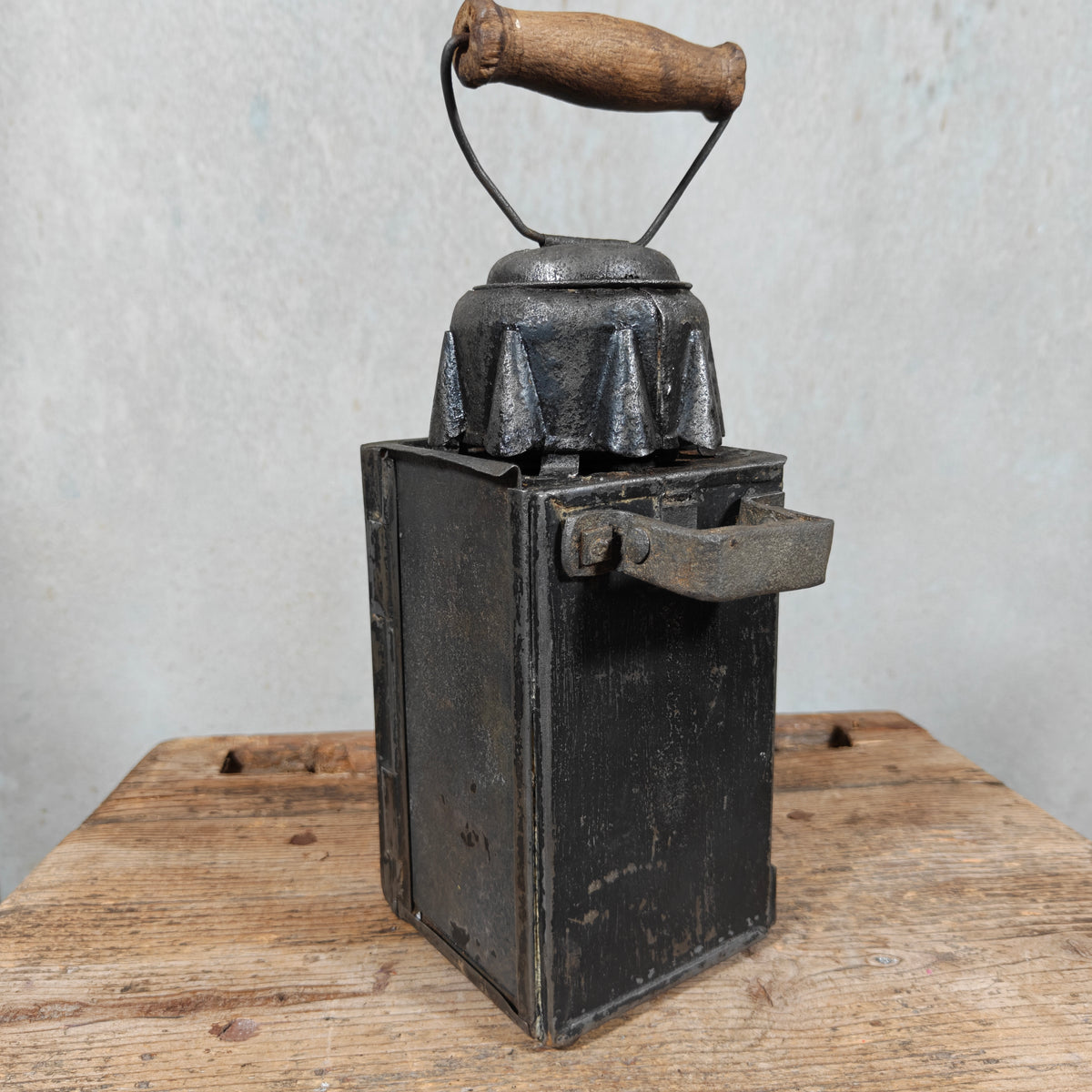 Antique Candle Lantern with Sliding Shutter and Swivelling Handle – Unmarked, c. 1900–1930 – Well-Worn but Usable