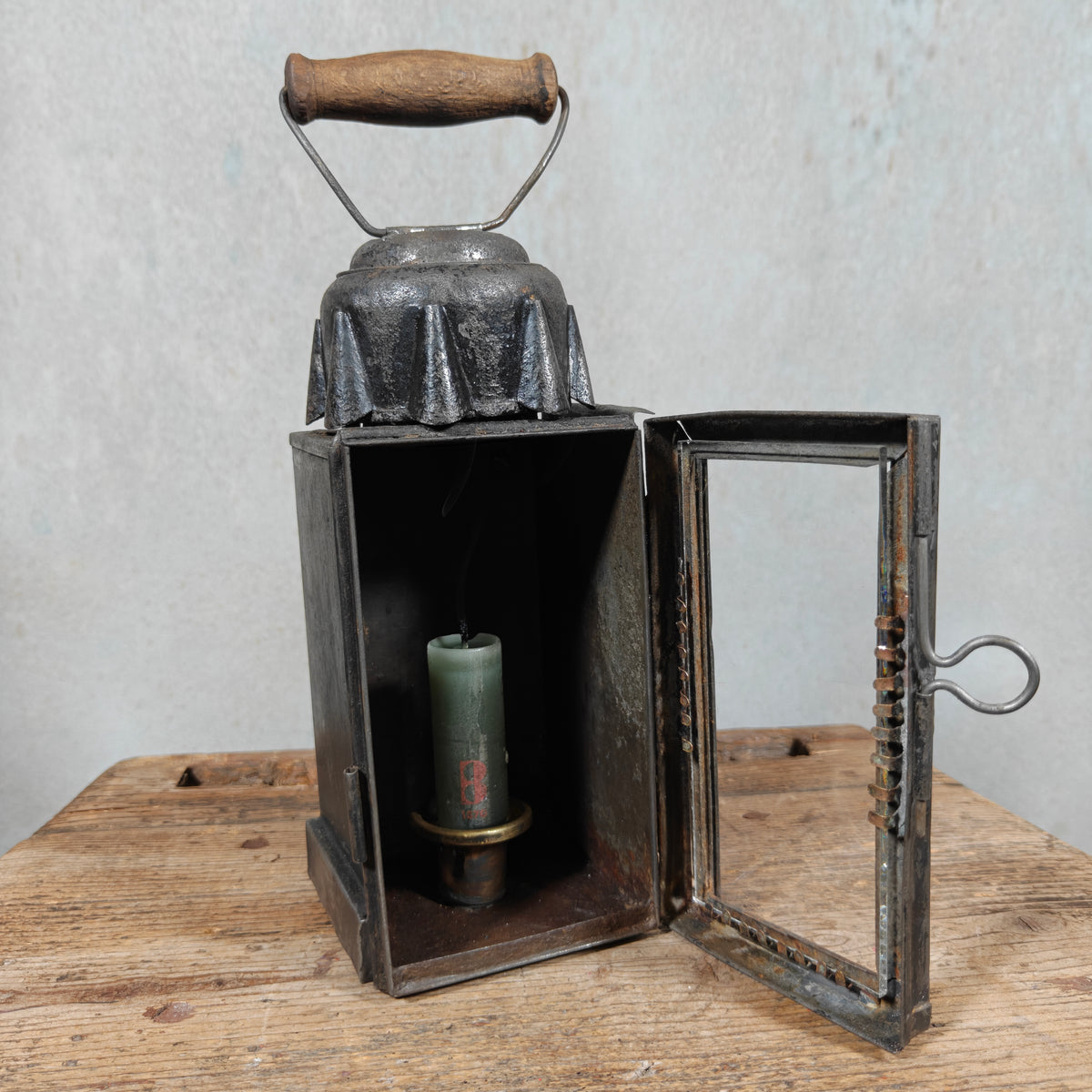 Antique Candle Lantern with Sliding Shutter and Swivelling Handle – Unmarked, c. 1900–1930 – Well-Worn but Usable