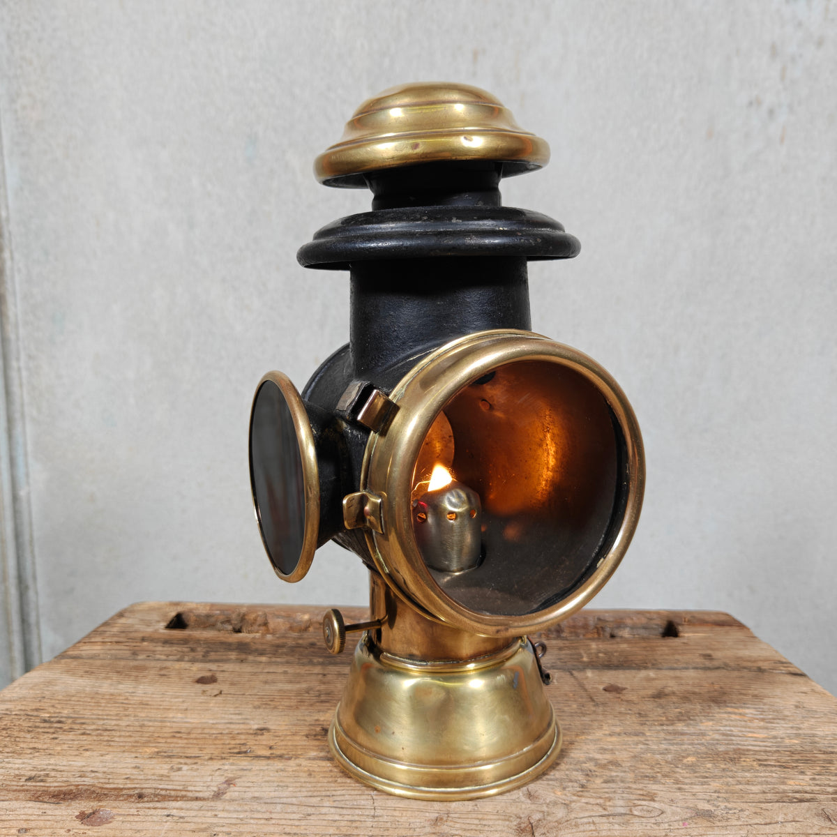 Antique Belgian Car Lamp Innovation Automobile – Dethoor et Schinckus, Brussels, c. 1900–1915 – Working Kerosene Lamp with Red Side Lens