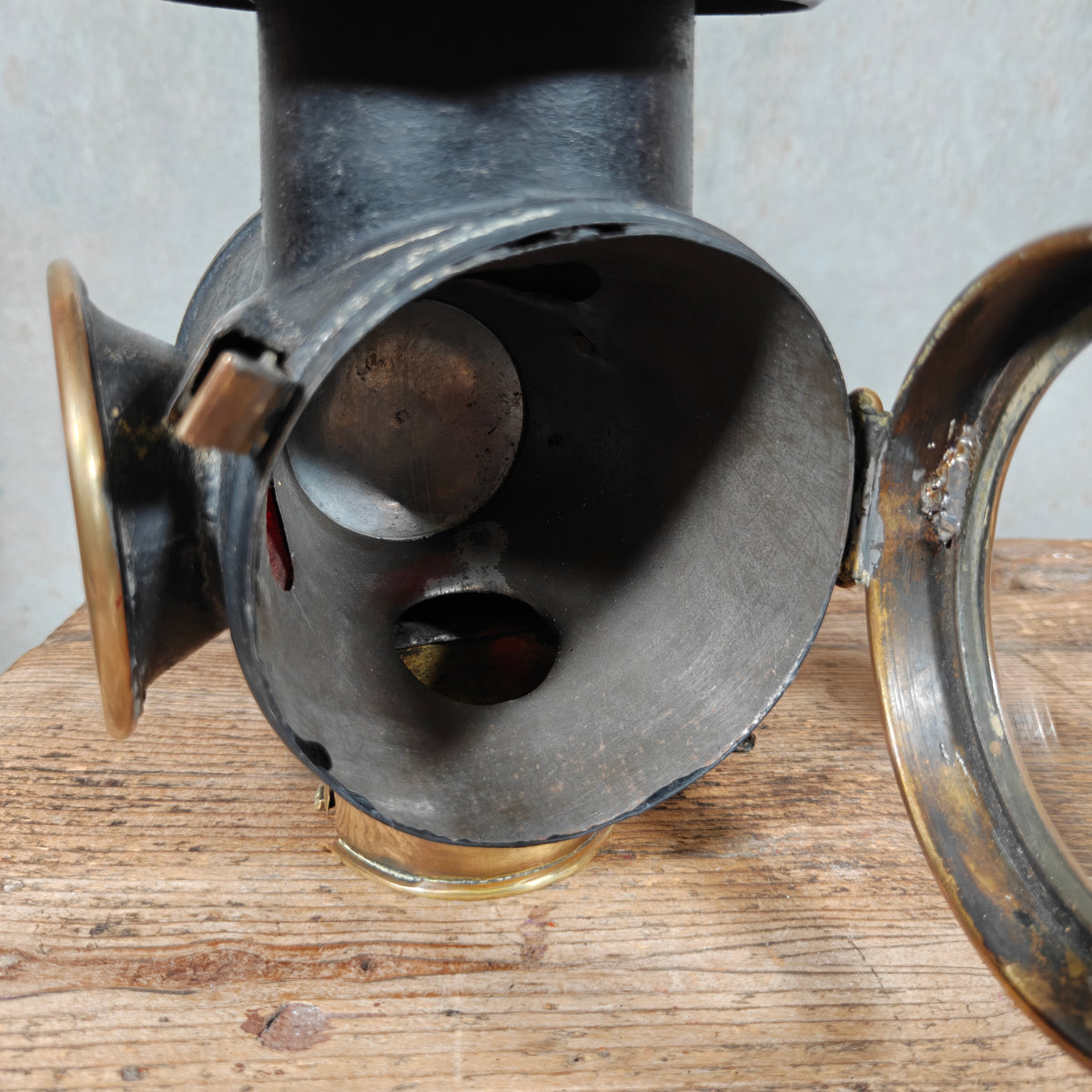Antique Belgian Car Lamp Innovation Automobile – Dethoor et Schinckus, Brussels, c. 1900–1915 – Working Kerosene Lamp with Red Side Lens