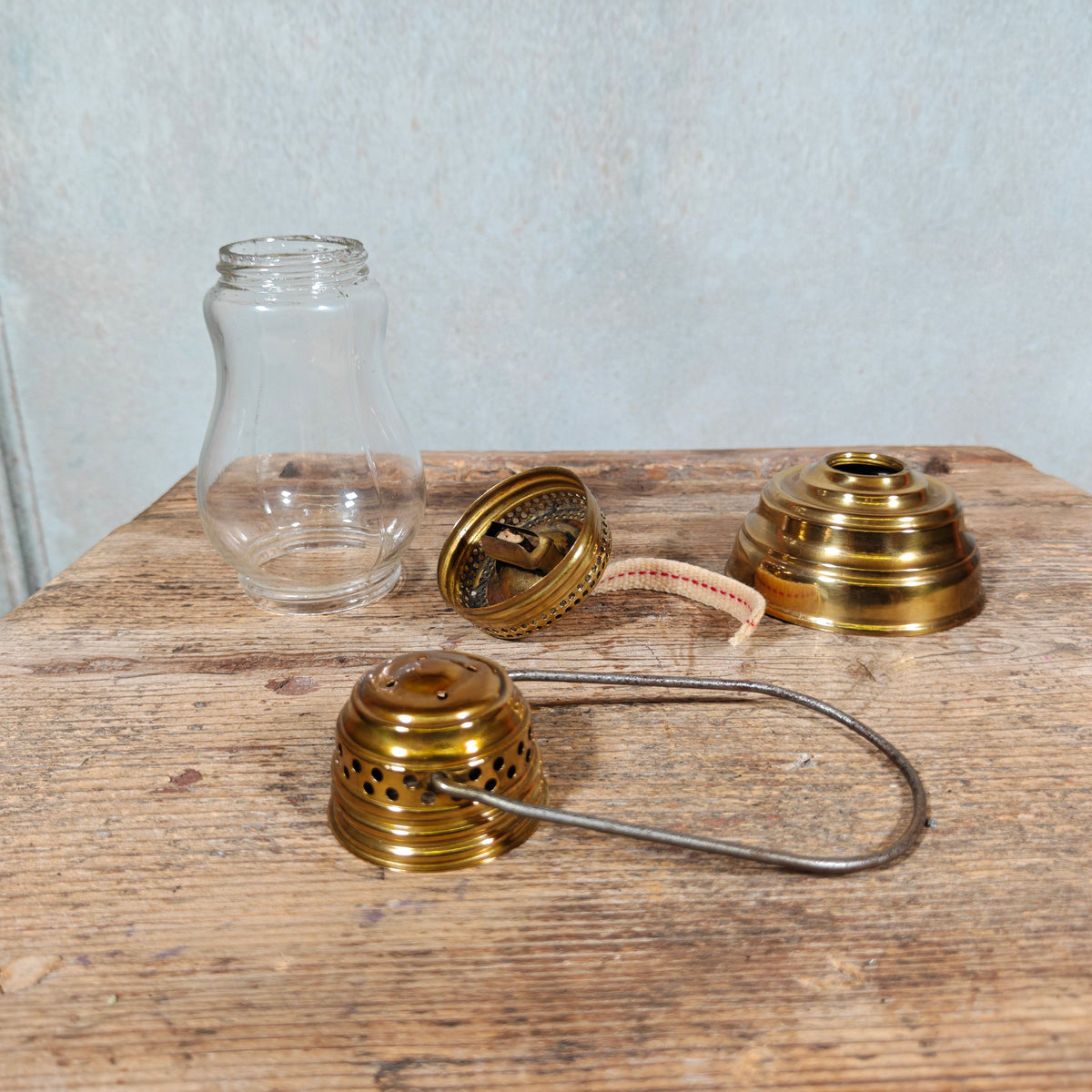 Rare Antique Brass Skater's Lantern – WBG Co Waterbury USA, c. 1880–1900 – Working Kerosene Lamp in Excellent Condition