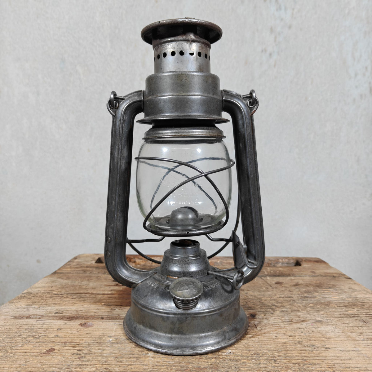 Beautiful 1950s BAT 158 Hurricane Lantern – Early Example with Embossed Bat is Brightest Globe – Made in Germany