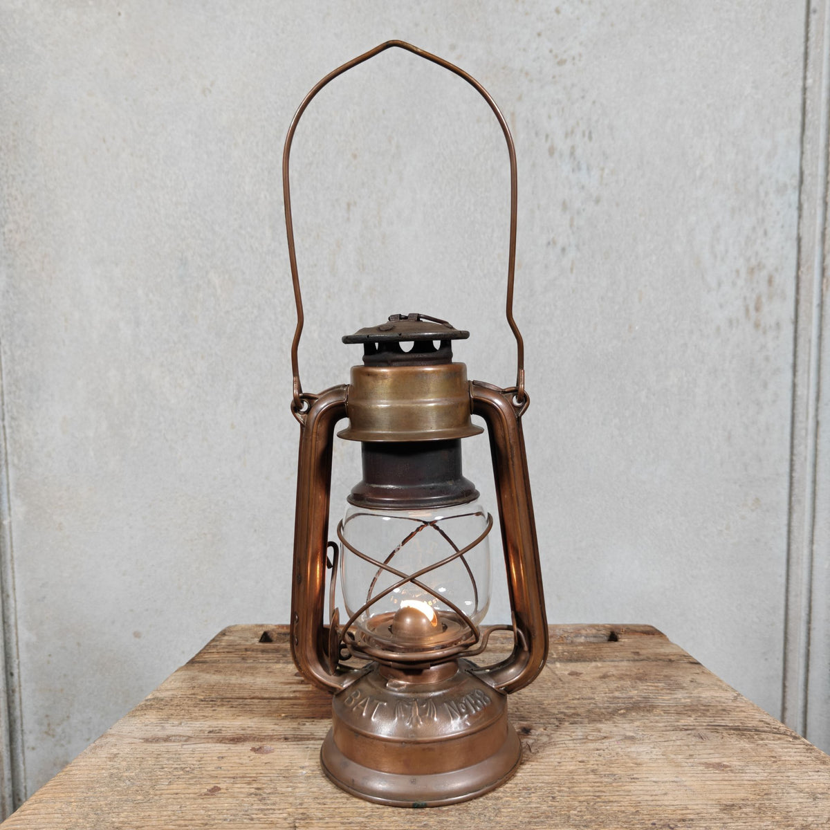 Rare BAT 158 Hurricane Lantern in Tombac with Lever – Marked BAT No 158 Made in Germany – 1960s, Working