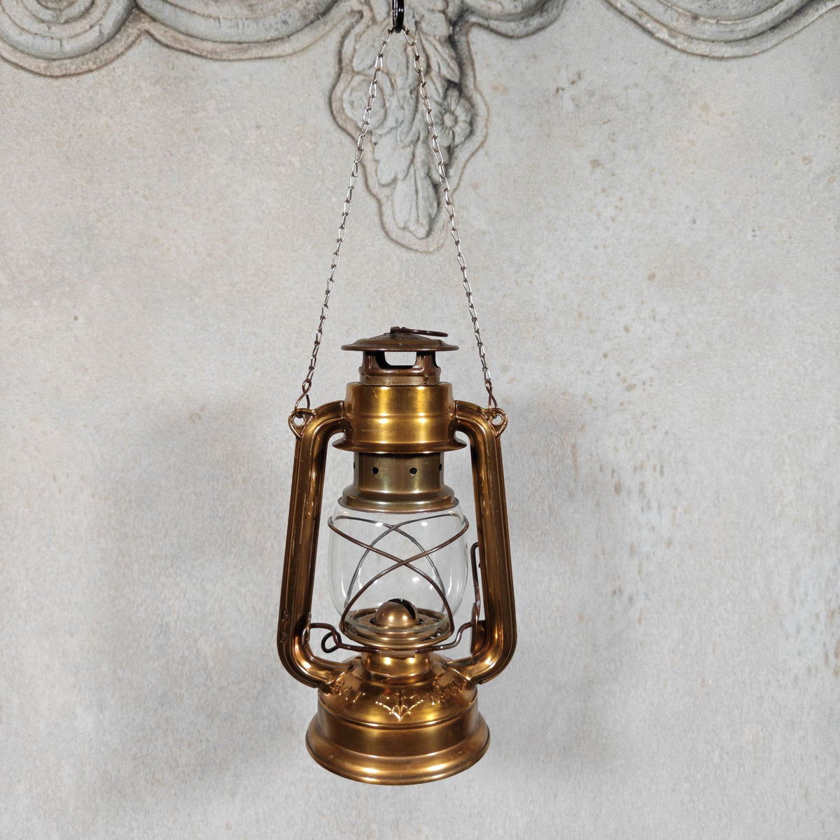 Beautiful BAT 158 Batela Hurricane Lantern in Tombac – VEB Sturmlaternenwerk, Made in GDR – 1970s/80s, Working