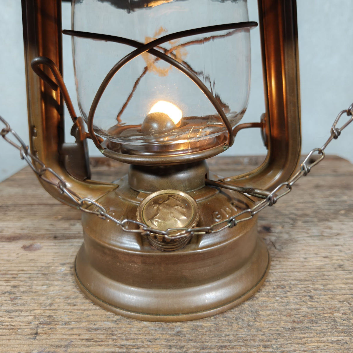 Vintage Batela BAT 158 Hurricane Lantern in Tombac – with Black Reflector and Chain – 1970s, Working