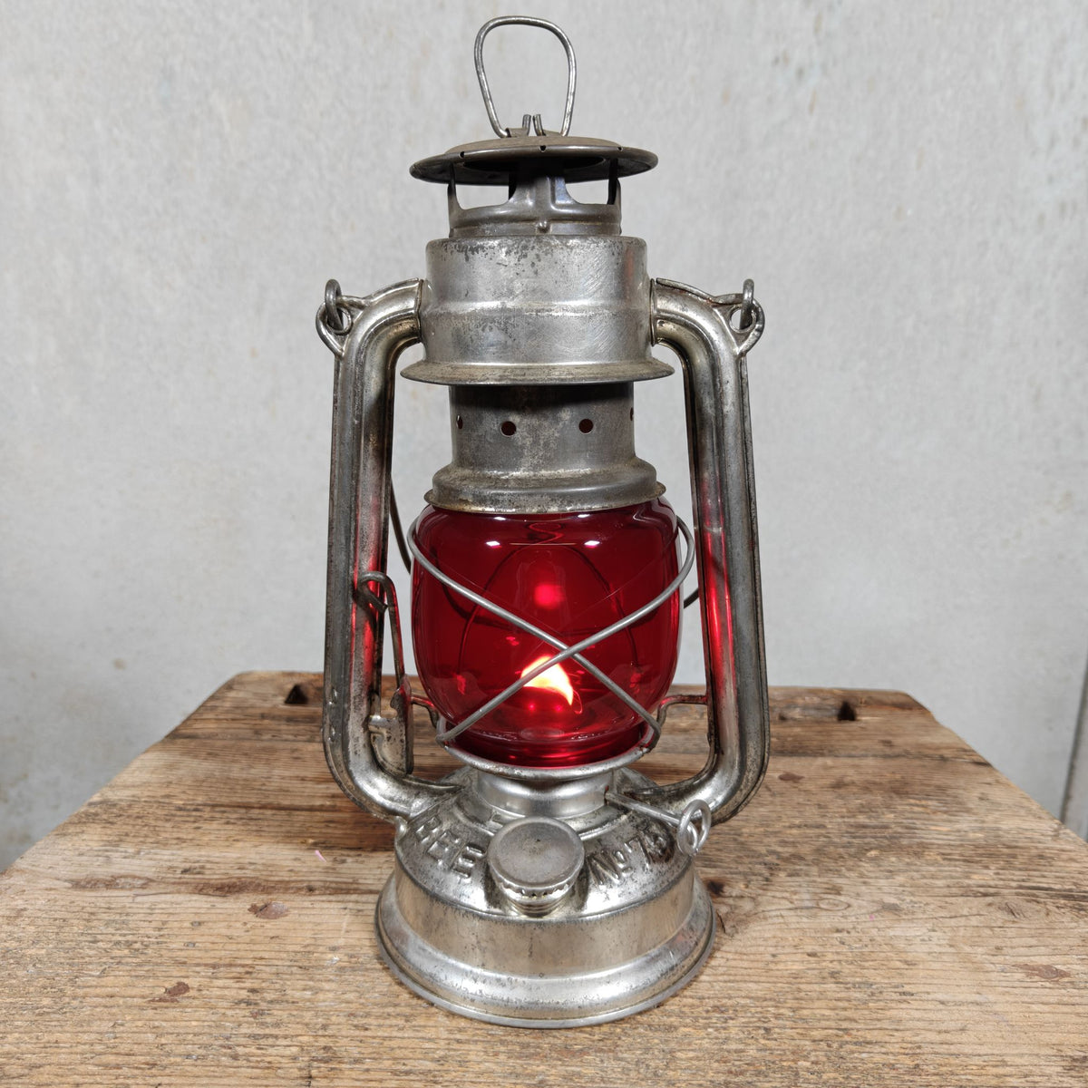 Vintage Bee No 75 Hurricane Lantern with Red Globe – Export Version of the BAT 158 – 1960s