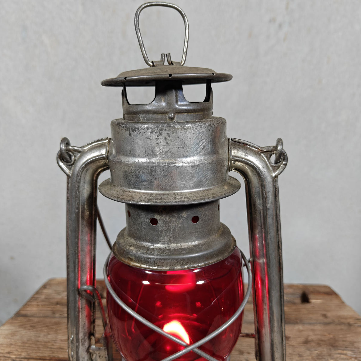 Vintage Bee No 75 Hurricane Lantern with Red Globe – Export Version of the BAT 158 – 1960s