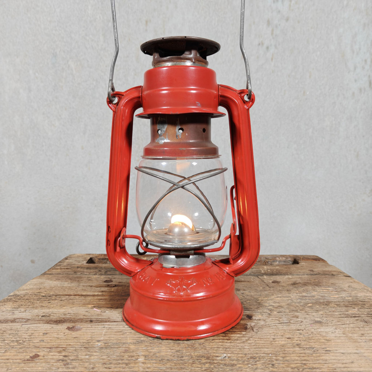 Rare BAT 158 Hurricane Lantern in Original Red Paint – Marked BAT 158 on Both Sides – 1960s, Working