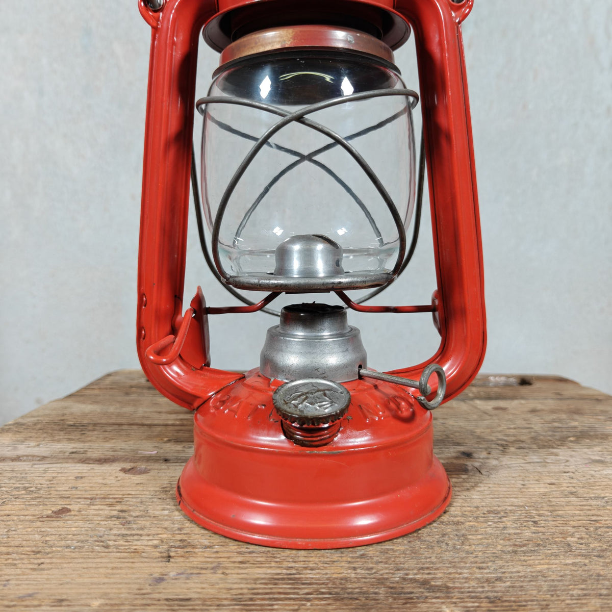 Rare BAT 158 Hurricane Lantern in Original Red Paint – Marked BAT 158 on Both Sides – 1960s, Working