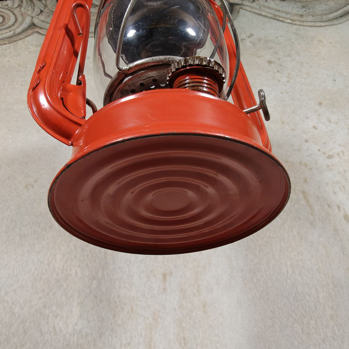 Rare BAT 158 Hurricane Lantern in Original Red Paint – Marked BAT 158 on Both Sides – 1960s, Working