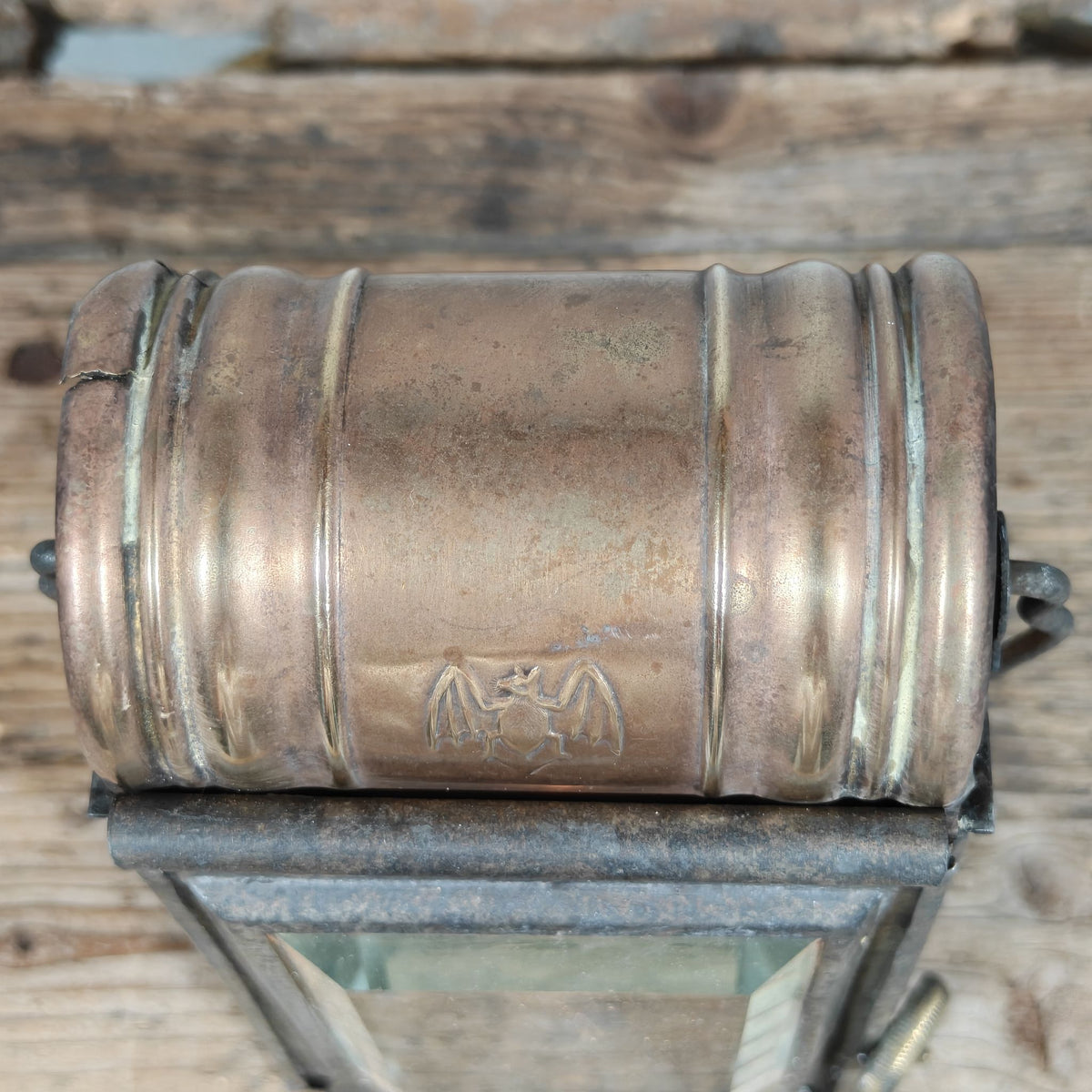 Antique and very rare Stübgen Fledermaus hand lantern No. 1016, brass roof, beveled glass, Erfurt