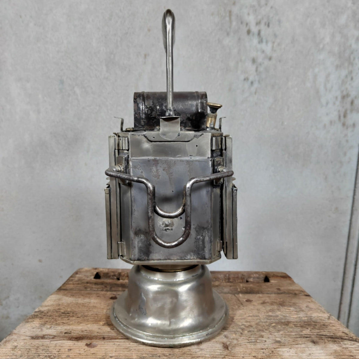 Fantastic Carbide Signal Lamp / Shunting Lamp – Heavy, Solid Model – French Maker Dehail &amp; Grenier Paris – An Eyecatcher