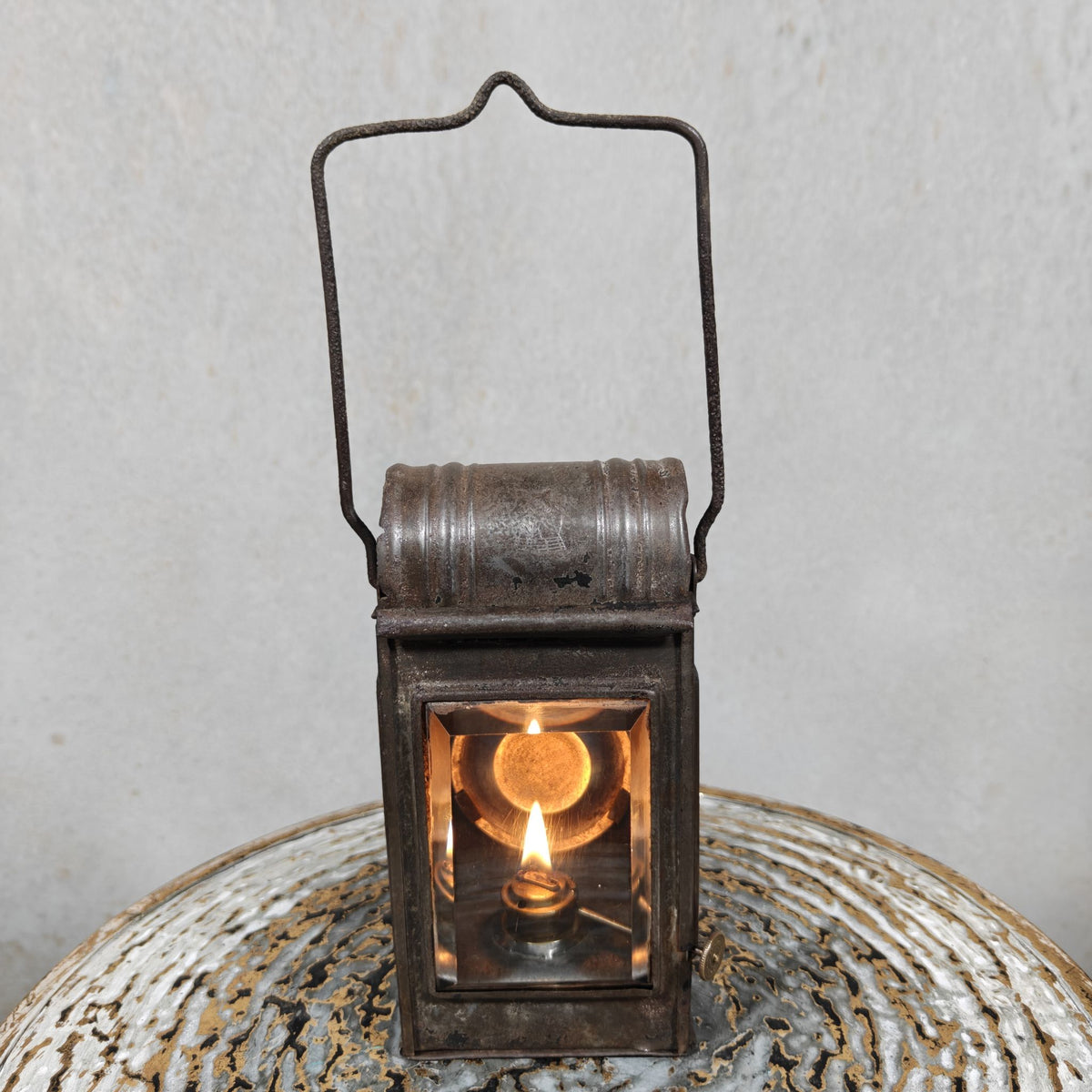Rare Old and Vintage Hand Lantern, Oil Hand Lamp with Faceted Glass by the Well-Known Maker Kästner & Töbelmann. In Working Order.