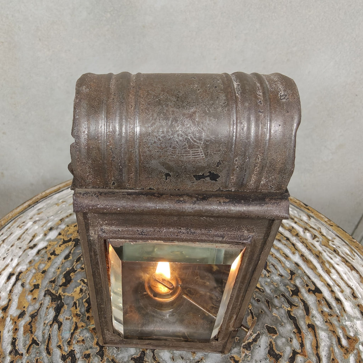 Rare Old and Vintage Hand Lantern, Oil Hand Lamp with Faceted Glass by the Well-Known Maker Kästner & Töbelmann. In Working Order.
