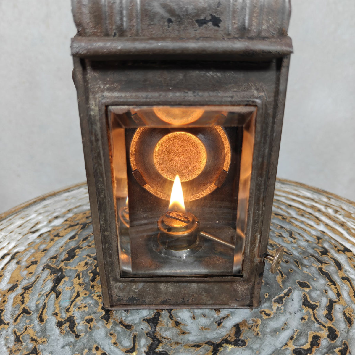 Rare Old and Vintage Hand Lantern, Oil Hand Lamp with Faceted Glass by the Well-Known Maker Kästner & Töbelmann. In Working Order.