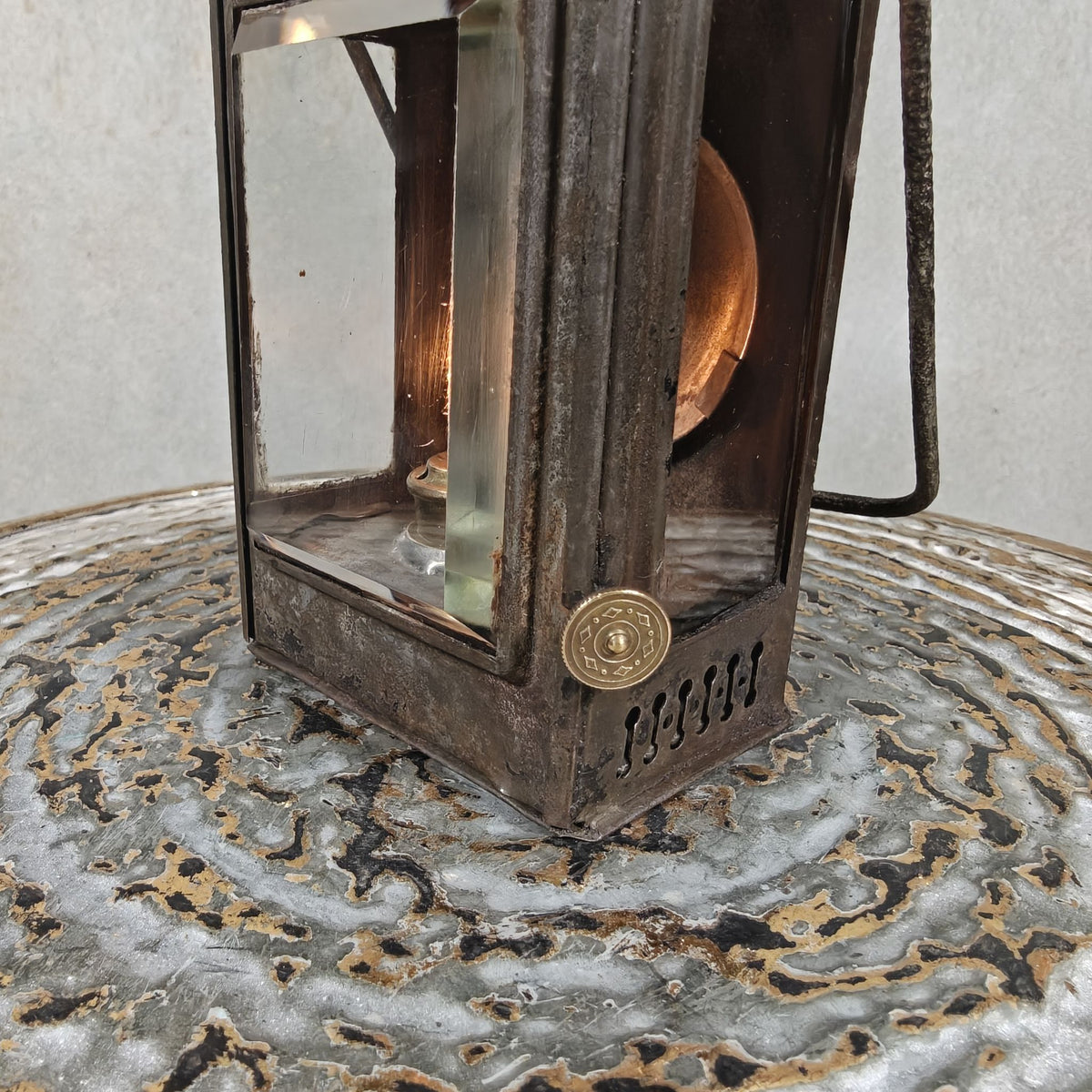 Rare Old and Vintage Hand Lantern, Oil Hand Lamp with Faceted Glass by the Well-Known Maker Kästner & Töbelmann. In Working Order.