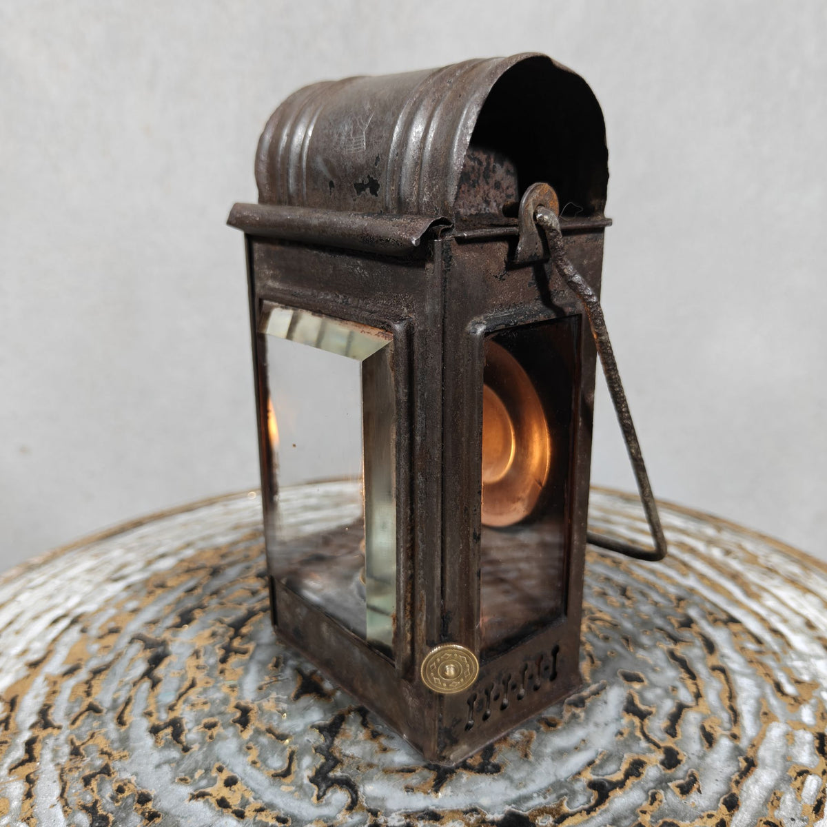 Rare Old and Vintage Hand Lantern, Oil Hand Lamp with Faceted Glass by the Well-Known Maker Kästner & Töbelmann. In Working Order.