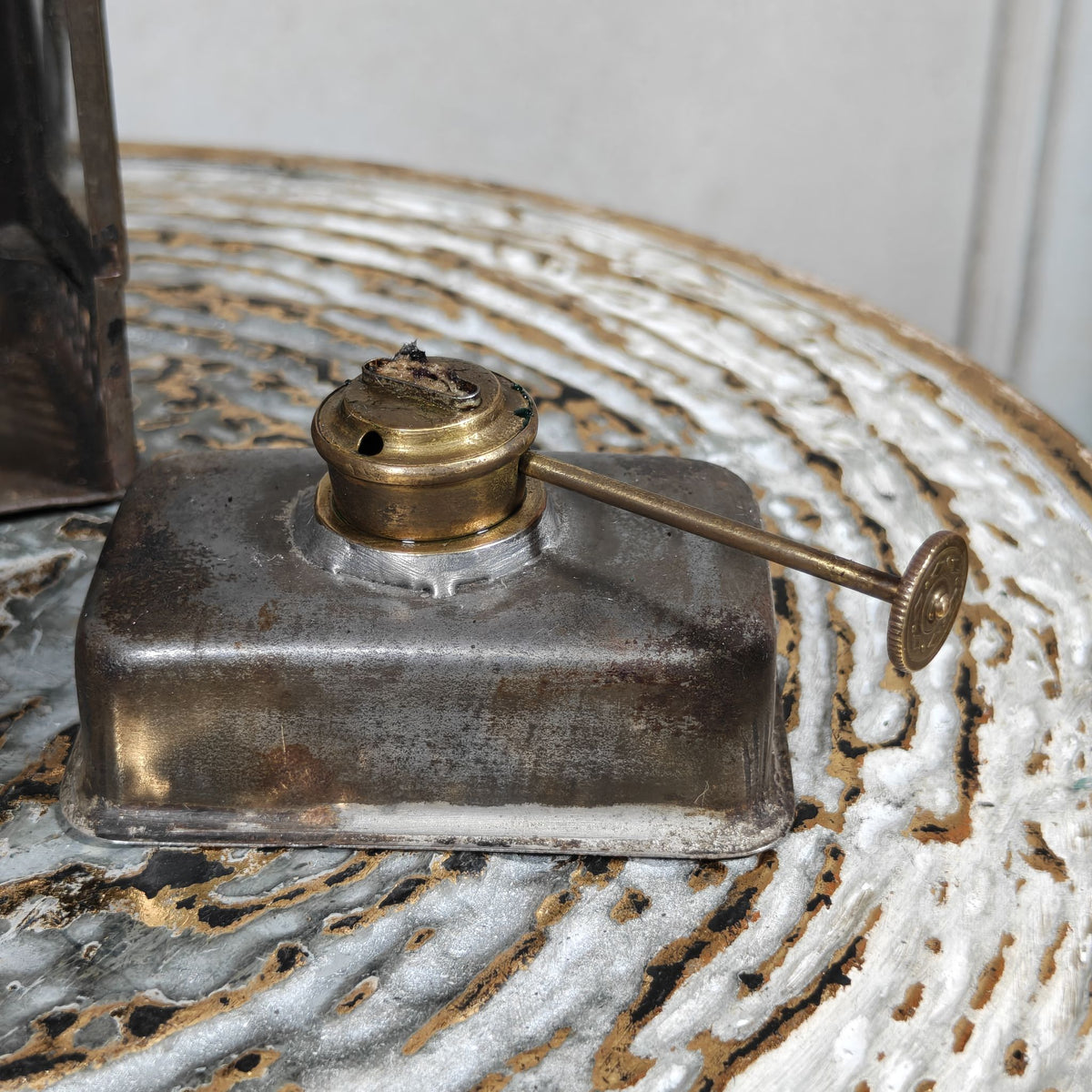 Rare Old and Vintage Hand Lantern, Oil Hand Lamp with Faceted Glass by the Well-Known Maker Kästner & Töbelmann. In Working Order.