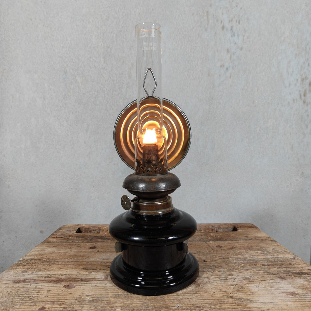 Beautiful Old Oil Wall Lamp / Kitchen Lamp, Lovely Vintage Condition, Kindermann, C.F. & Co. Wick Holder, Black-Brown Reservoir