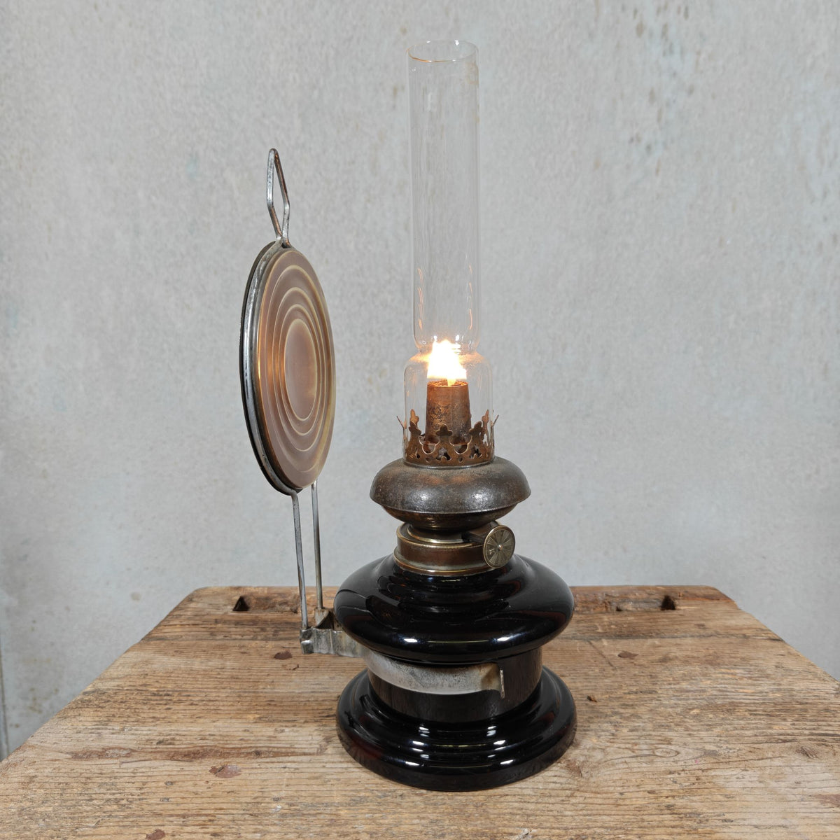 Beautiful Old Oil Wall Lamp / Kitchen Lamp, Lovely Vintage Condition, Kindermann, C.F. & Co. Wick Holder, Black-Brown Reservoir