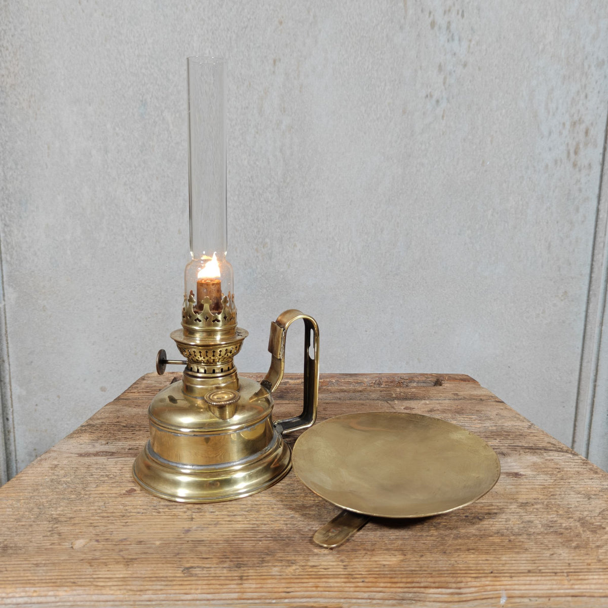 Special Old Oil Lamp, Wall Lamp / Kitchen Lamp in Good Condition with PLANK Wick Holder, Special Model