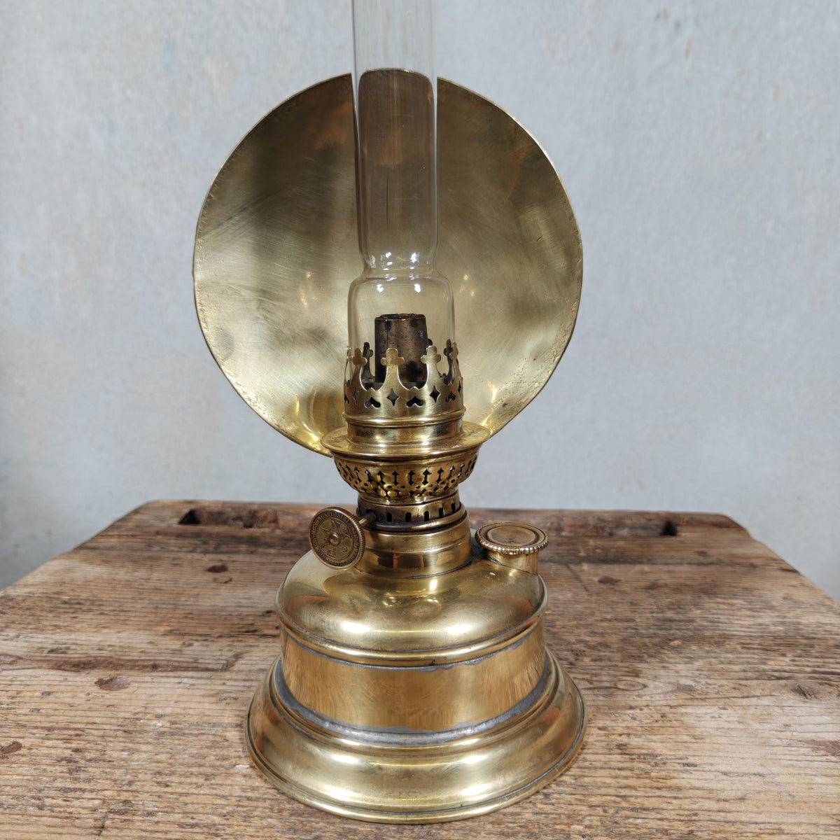 Special Old Oil Lamp, Wall Lamp / Kitchen Lamp in Good Condition with PLANK Wick Holder, Special Model