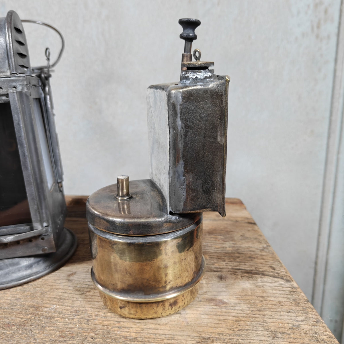 Special Belgian Carbide Signal Lamp – Orlians & Co, Mechelen, Belgium, 1948. Unusually made of steel; most are brass.