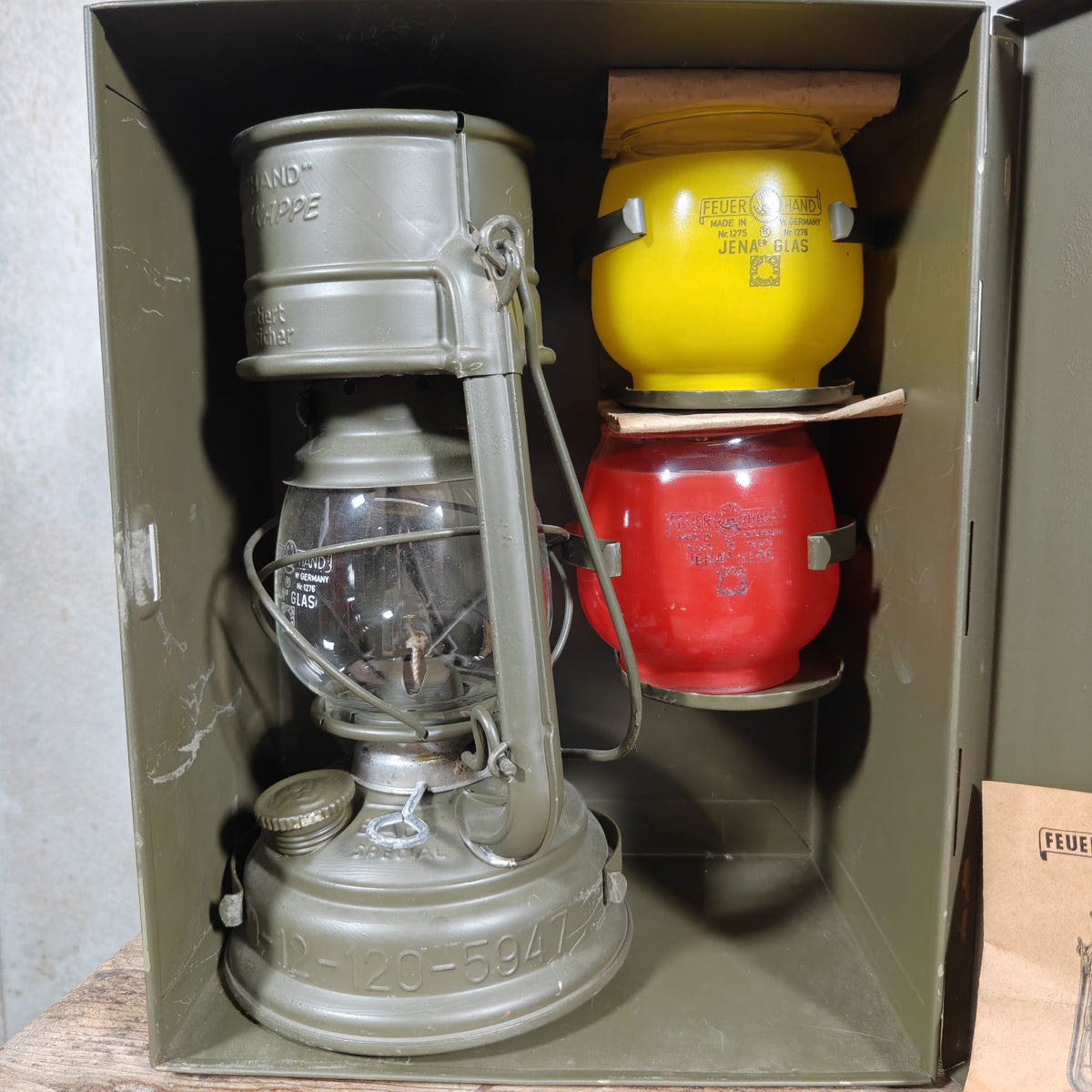 Vintage Feuerhand 276 Bundeswehr Hurricane Lantern Set in Metal Case – NOS, Two Coloured Spare Glasses, Manual