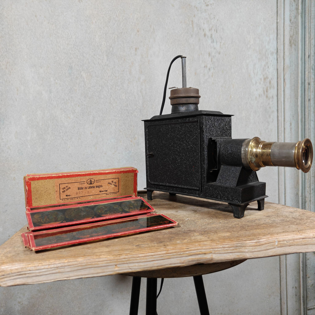 Fantastic Complete Electric Magic Lantern, Original, Including Fairy Tale Slides by Johann Falk – Most Likely 1930-1950