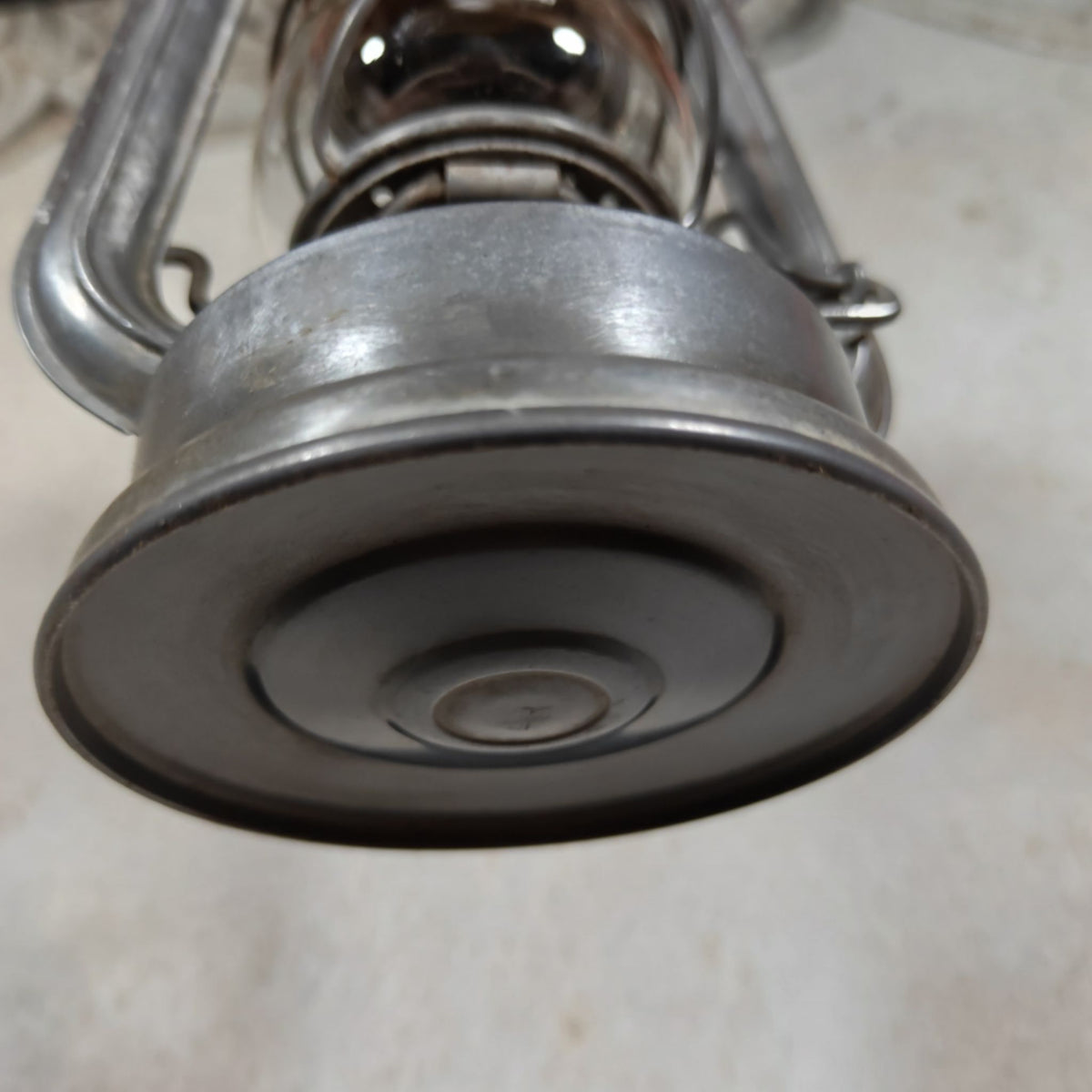 Beautiful Vintage Hurricane Lantern, Feuerhand 175 Western Germany, Baby – In Good Working Order