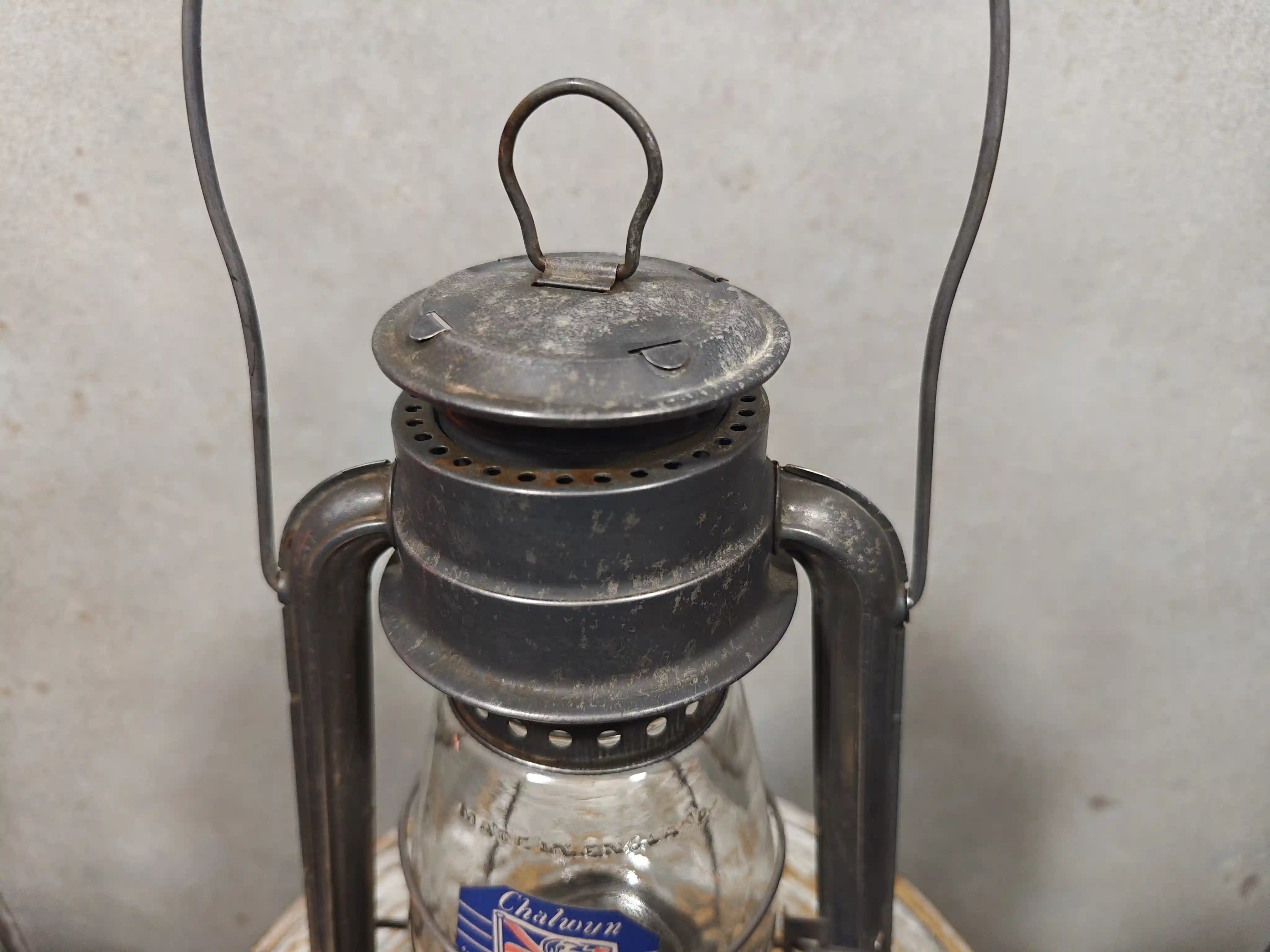 Chalwyn “Far East” Hurricane Lantern – Made in England (1960s–1970s) – NOS