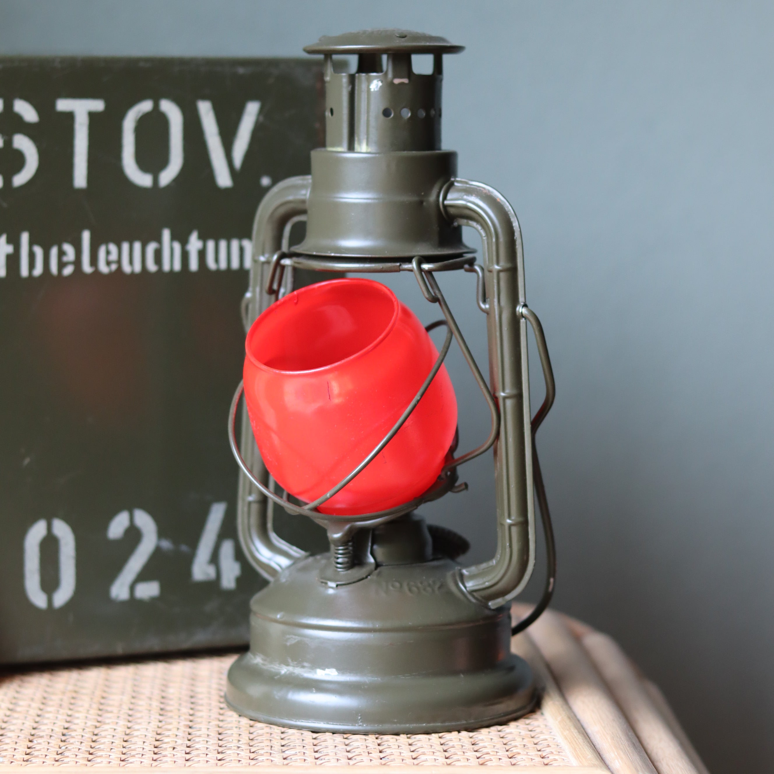 Extremely Rare ASA 682 Automatic Storm Lantern – NOS in Original Case with Spare Glass & Manual (c.1960)